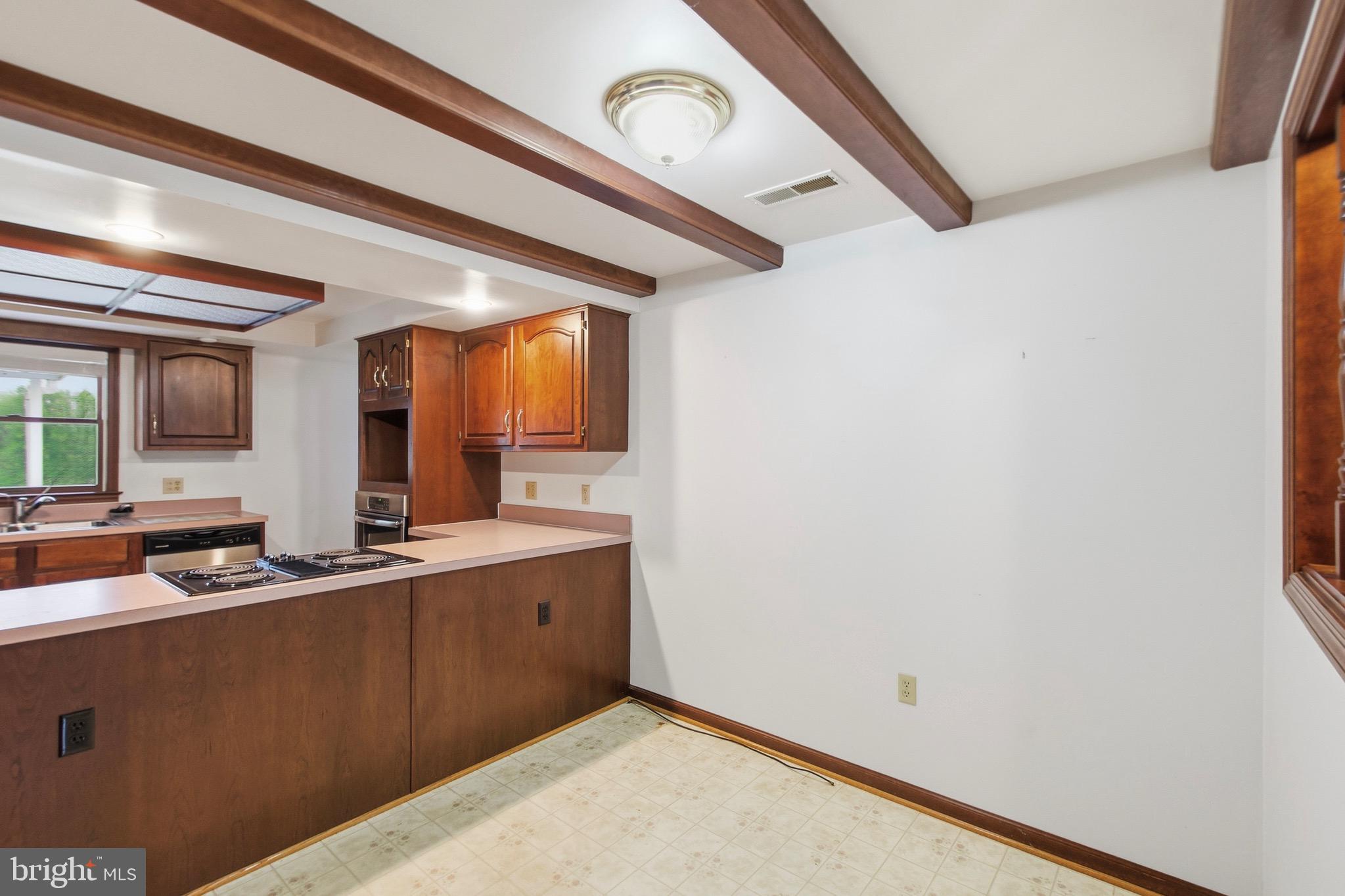 INDIAN RUN ESTATES - Residential