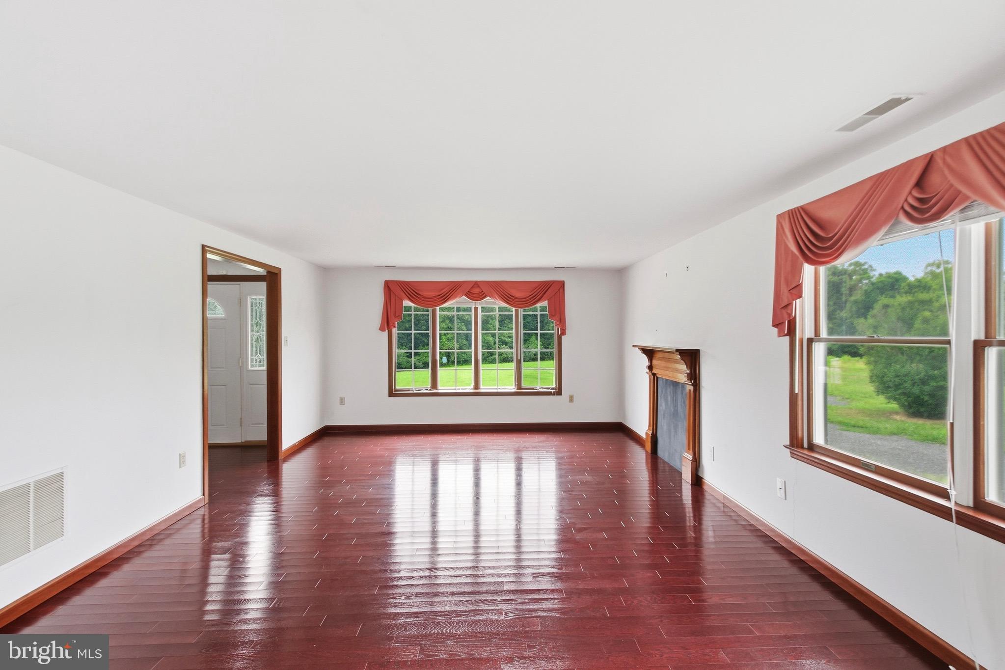 INDIAN RUN ESTATES - Residential