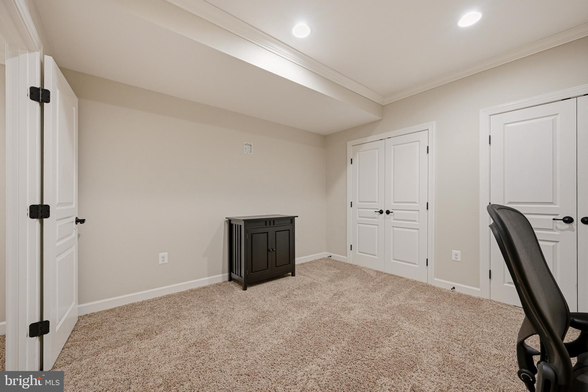 THE WARFIELDS II - Residential