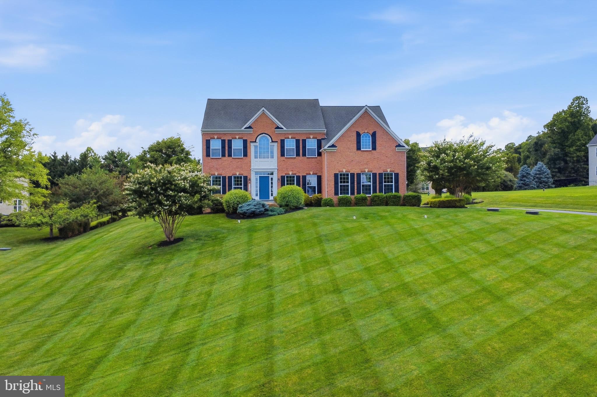 THE WARFIELDS II - Residential