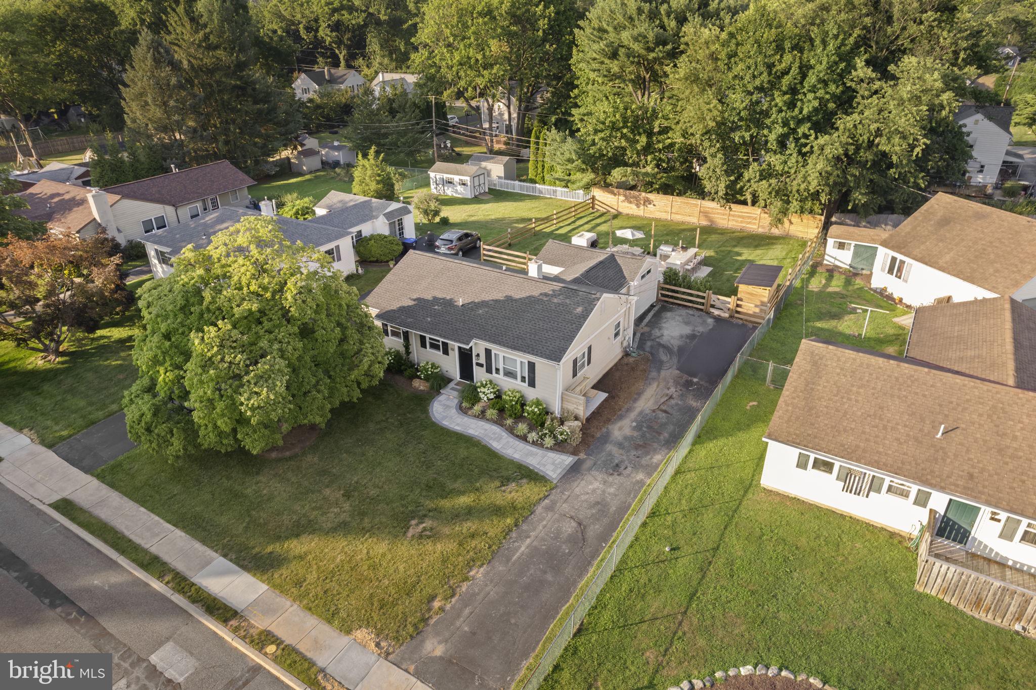 PAOLI GARDENS - Residential