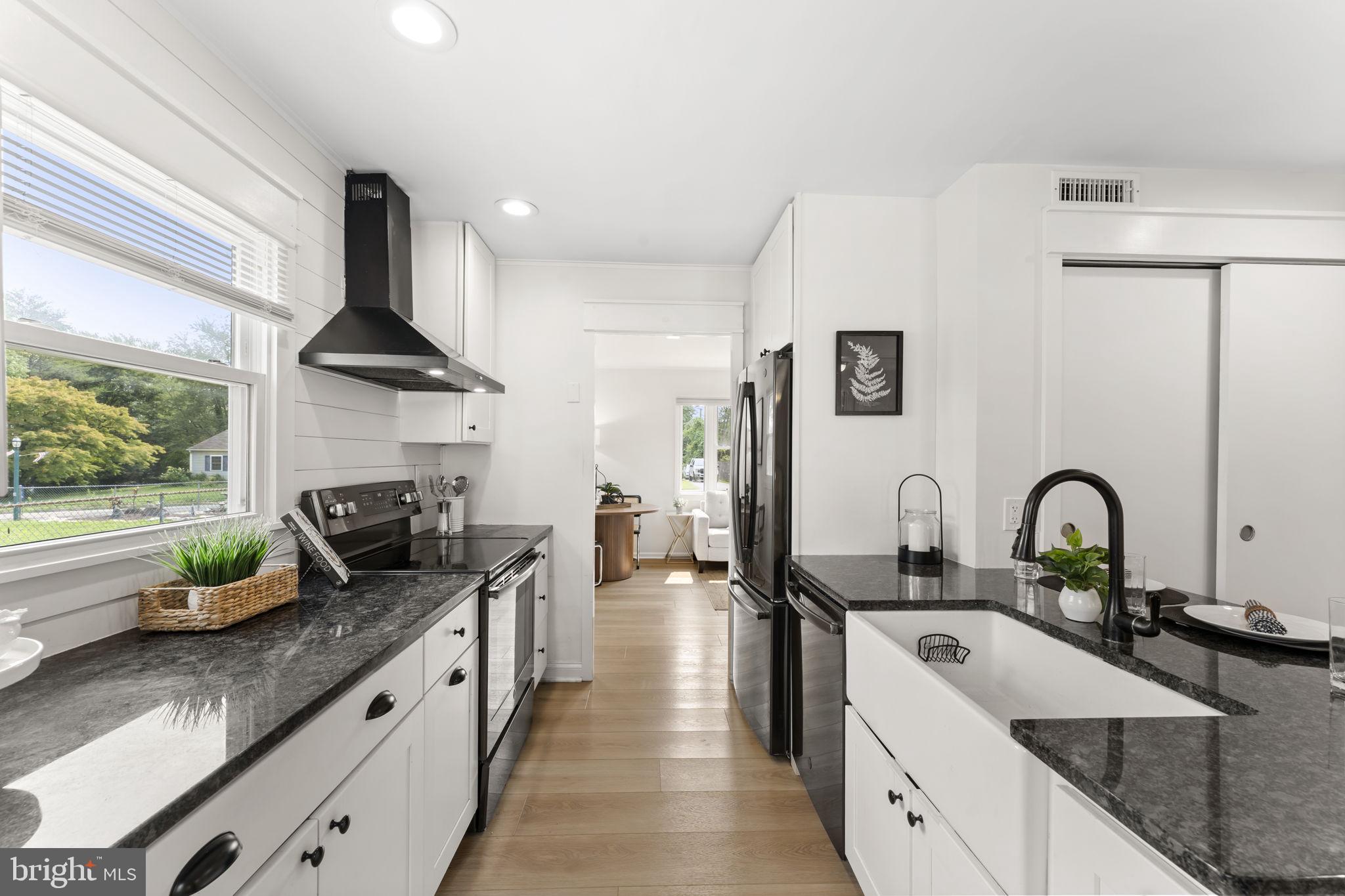 PAOLI GARDENS - Residential