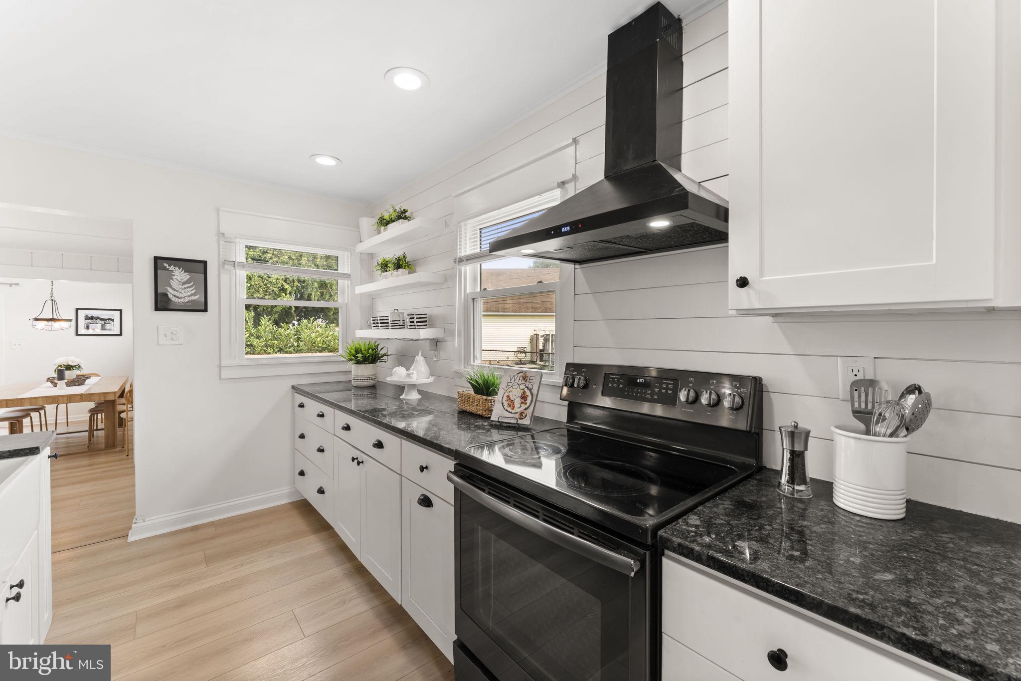 PAOLI GARDENS - Residential