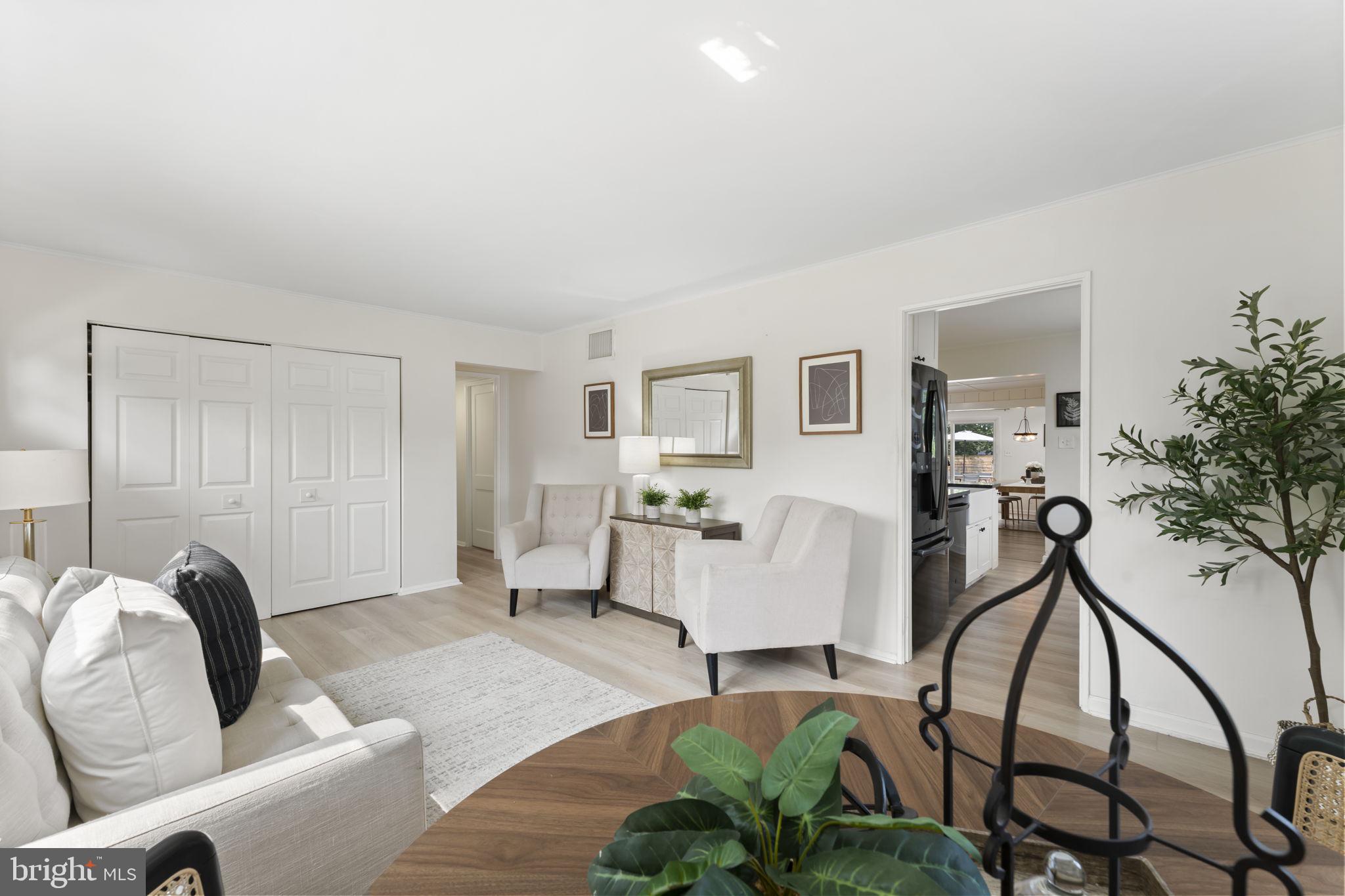 PAOLI GARDENS - Residential