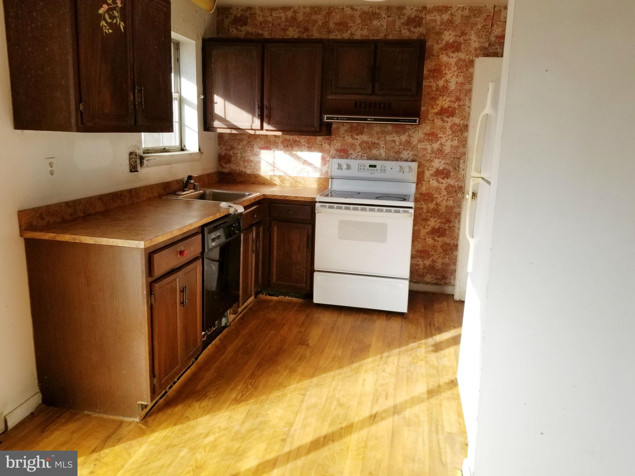 BALTIMORE HIGHLANDS - Residential