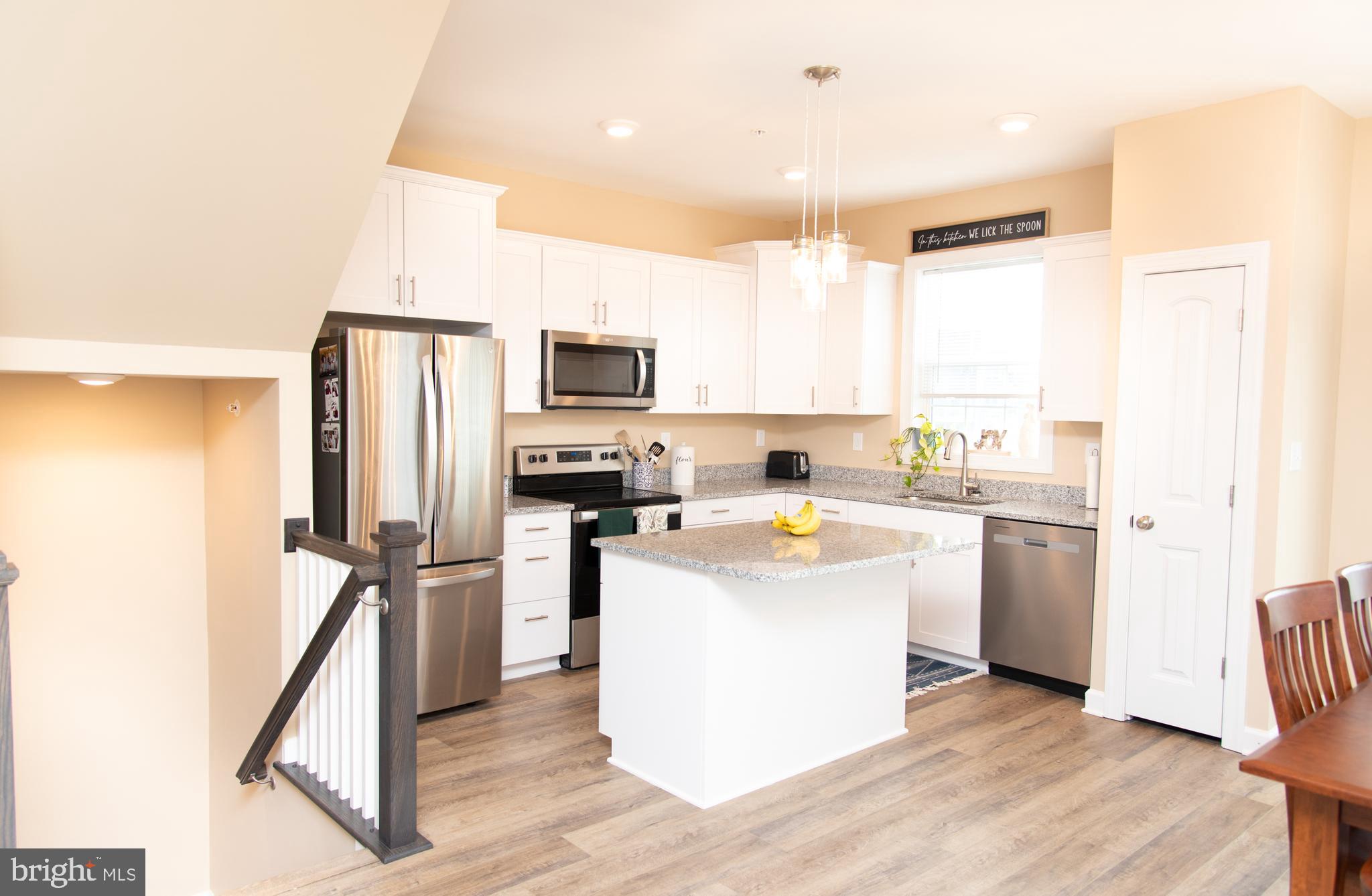 HUDSON RIDGE - Residential