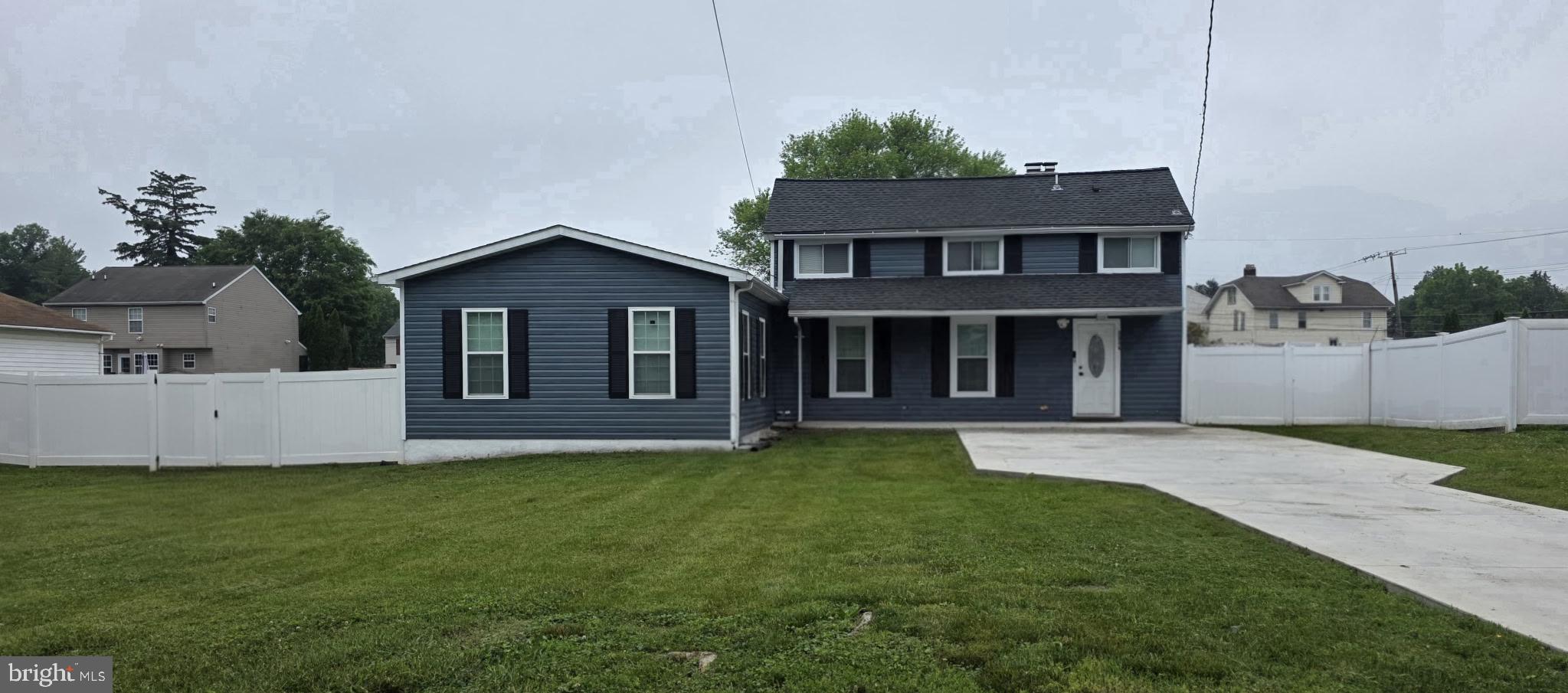 HAYWOOD HEIGHTS - Residential