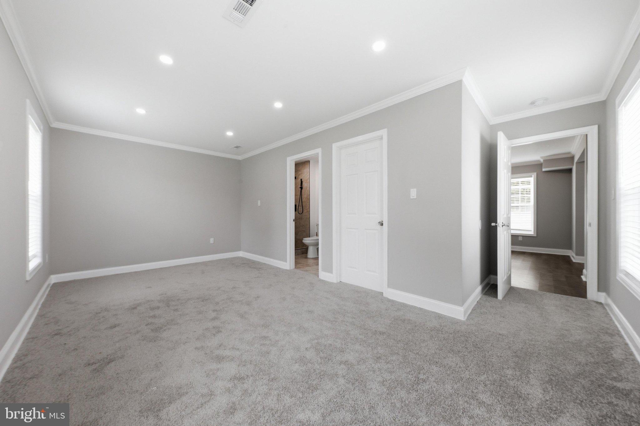 HAYWOOD HEIGHTS - Residential