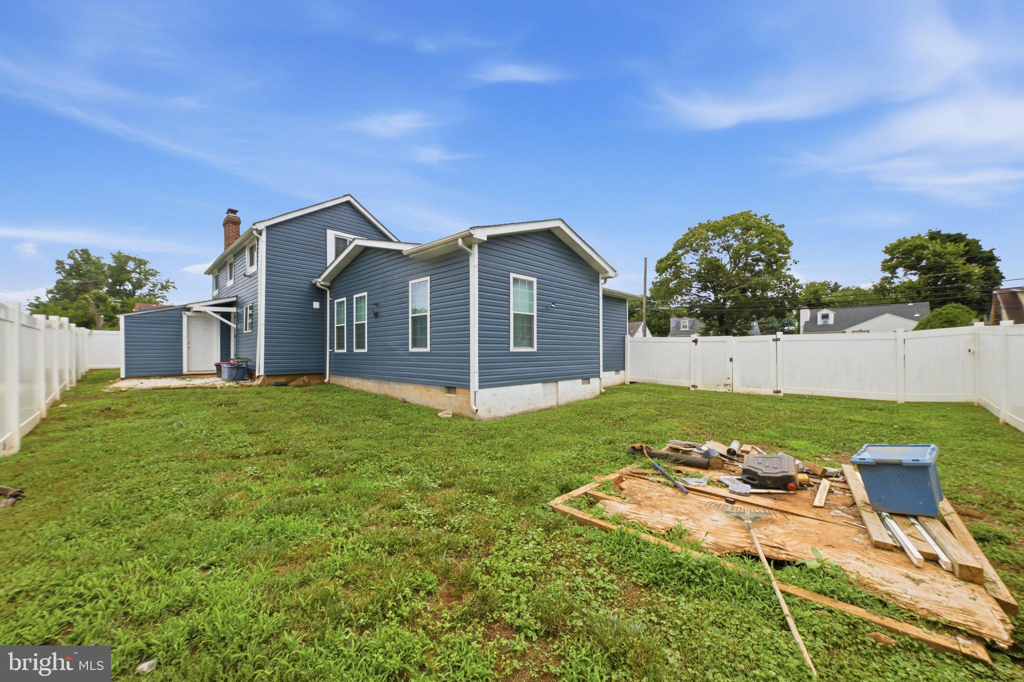 HAYWOOD HEIGHTS - Residential