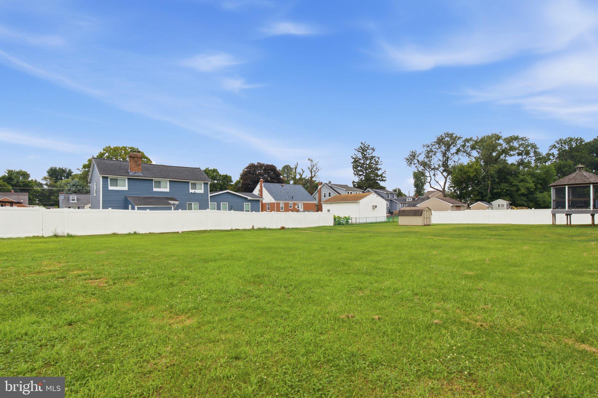 HAYWOOD HEIGHTS - Residential