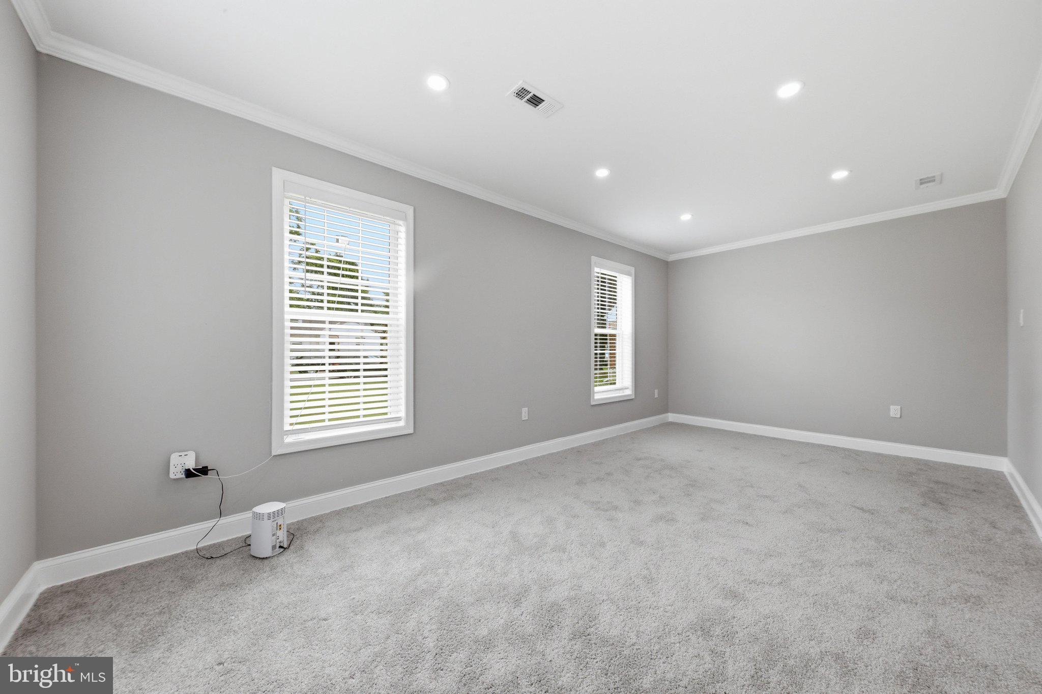 HAYWOOD HEIGHTS - Residential