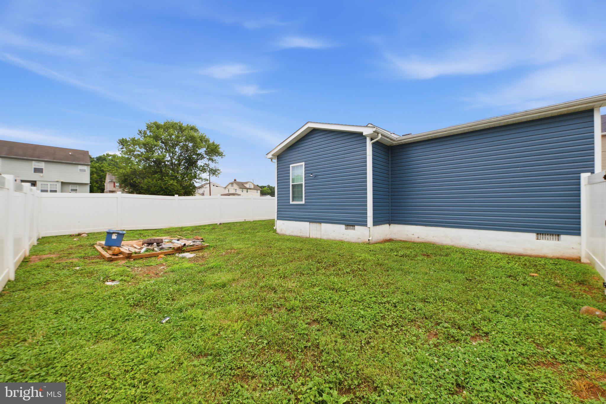 HAYWOOD HEIGHTS - Residential