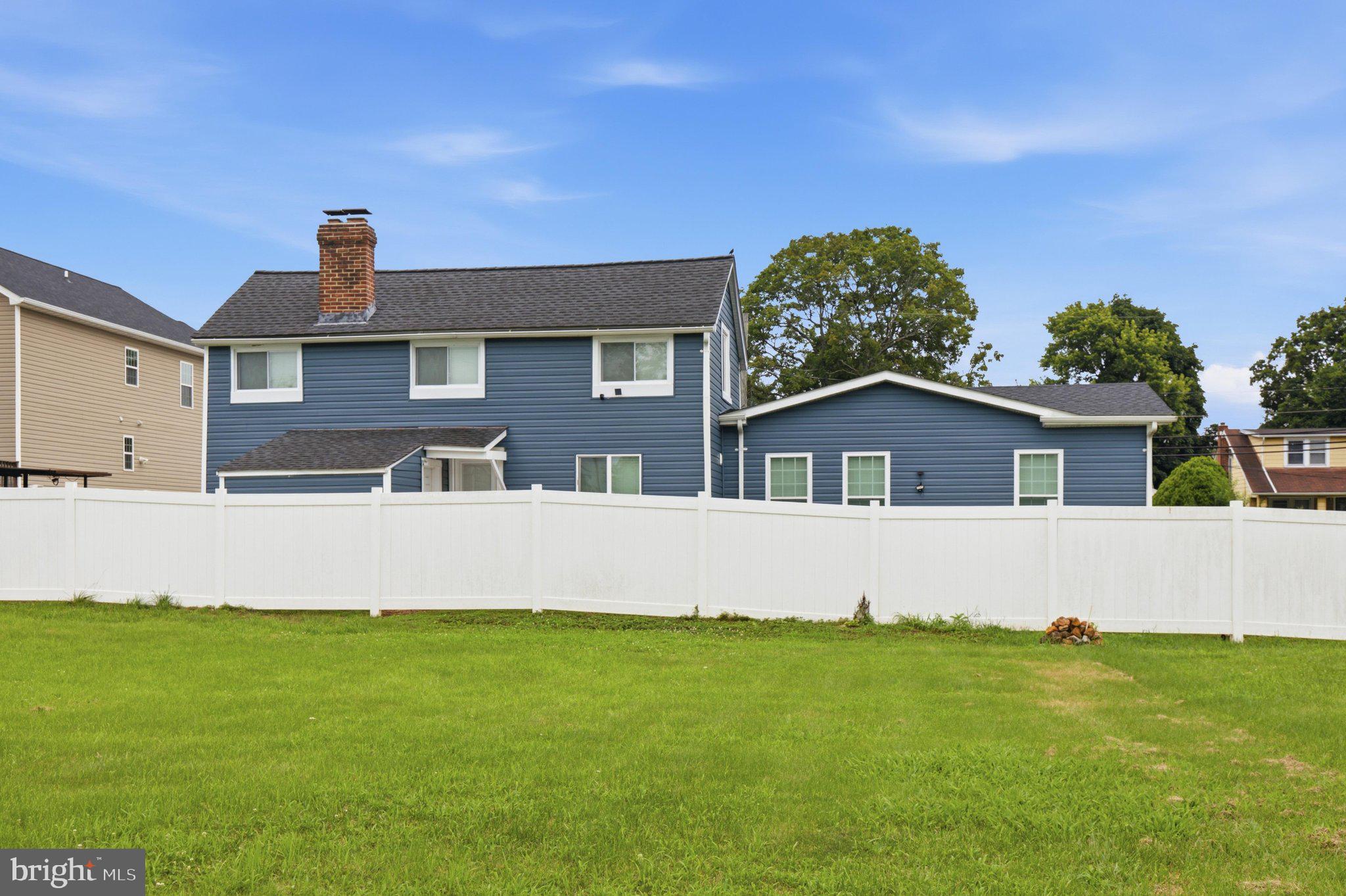 HAYWOOD HEIGHTS - Residential
