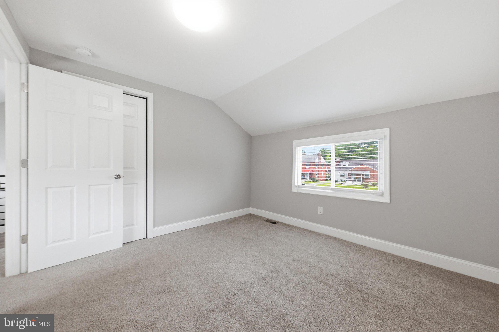 HAYWOOD HEIGHTS - Residential