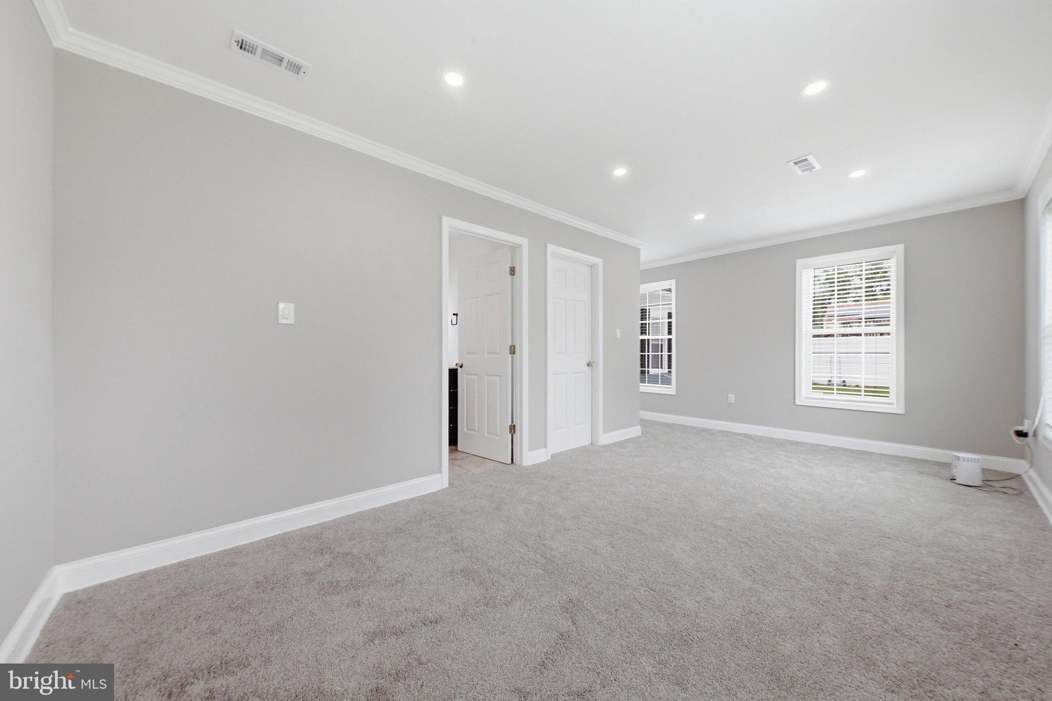 HAYWOOD HEIGHTS - Residential