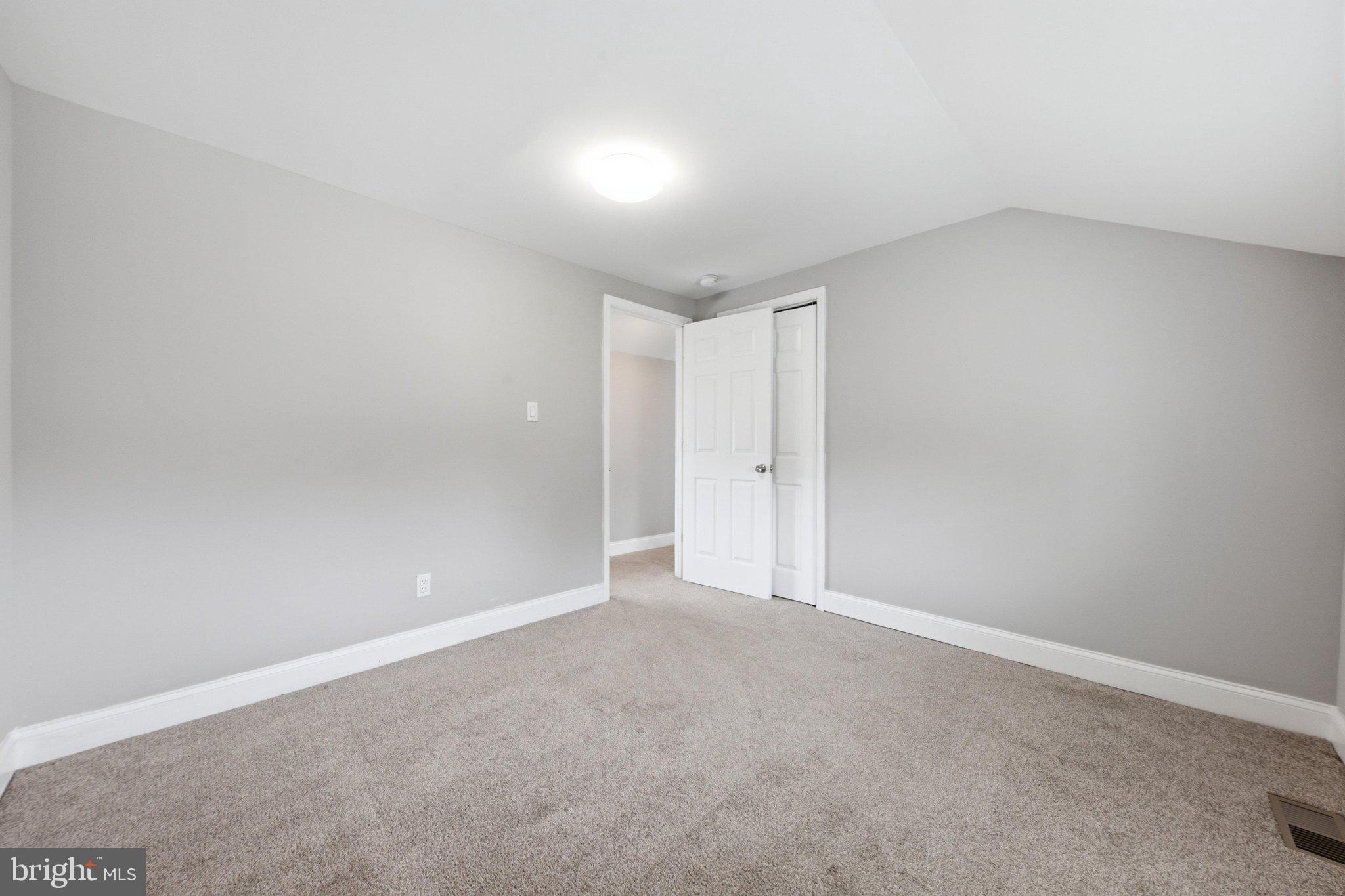 HAYWOOD HEIGHTS - Residential
