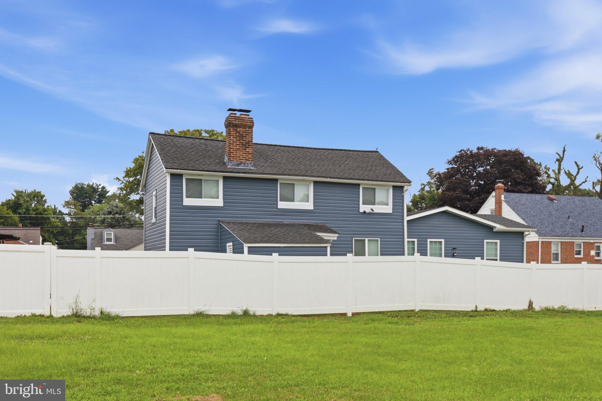 HAYWOOD HEIGHTS - Residential