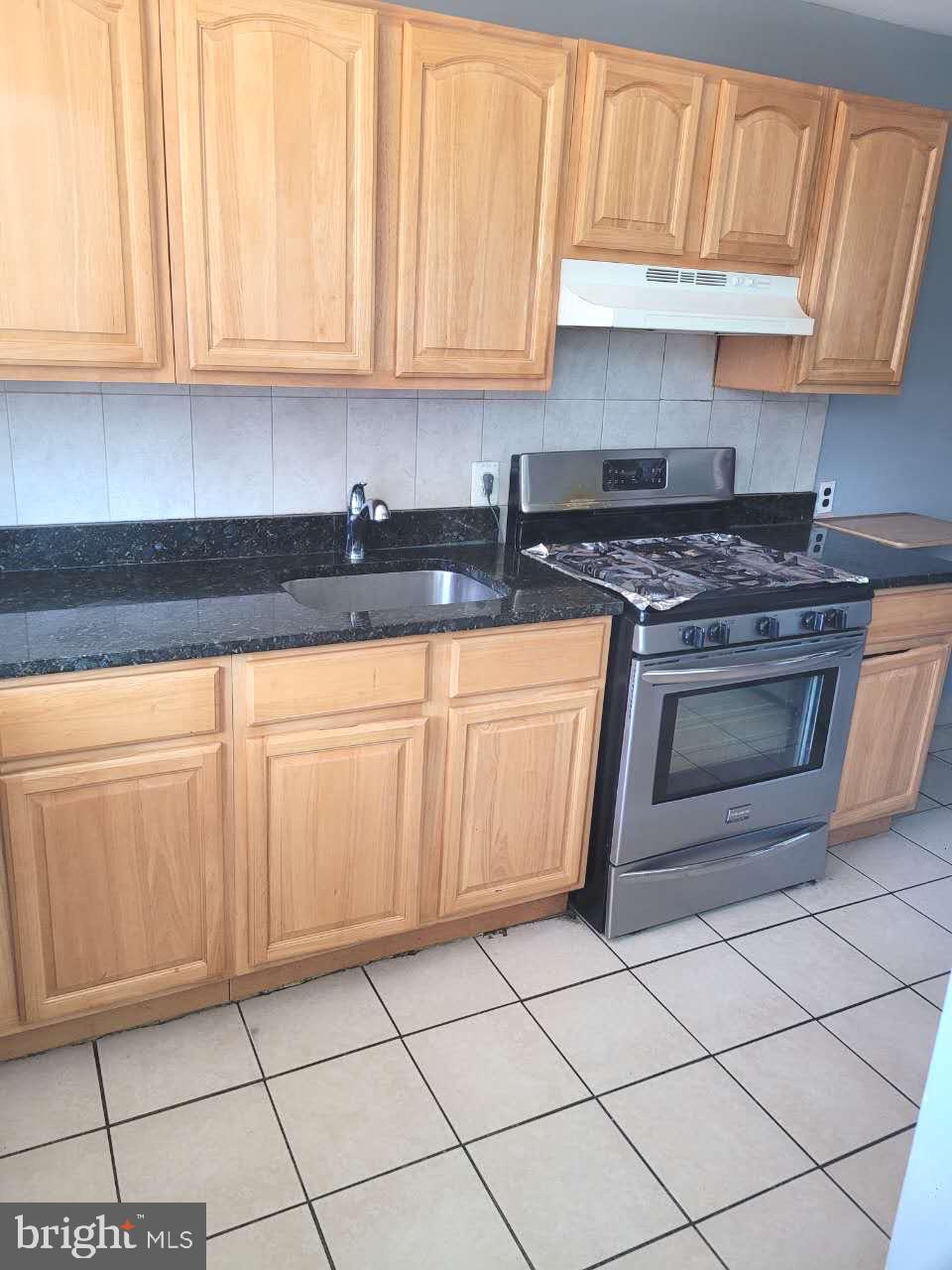 PHILADELPHIA (NORTHEAST) - Residential