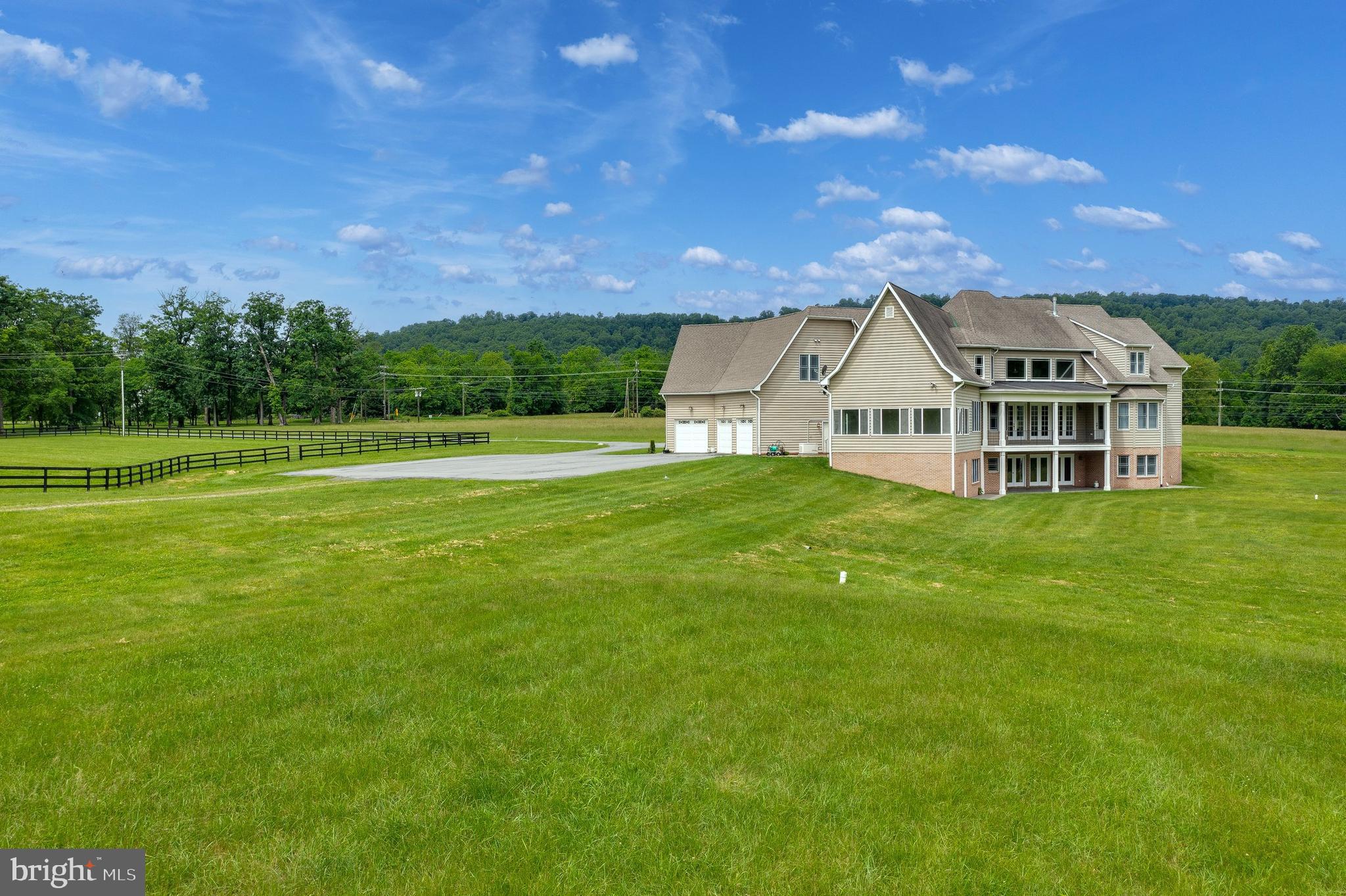 LONGMOOR FARM ESTATES - Residential