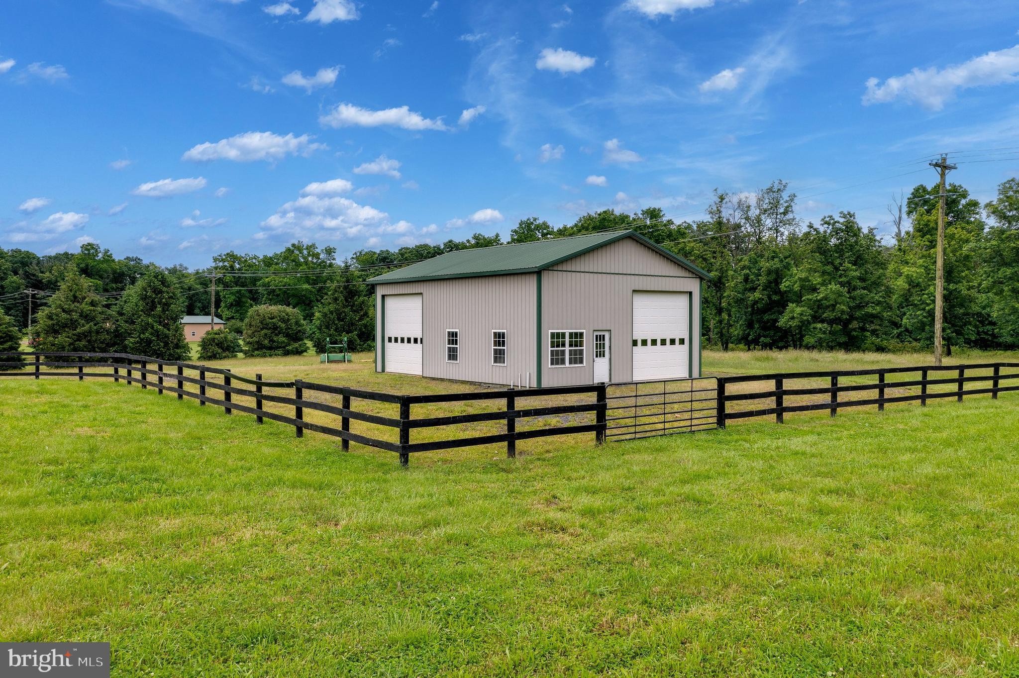 LONGMOOR FARM ESTATES - Residential