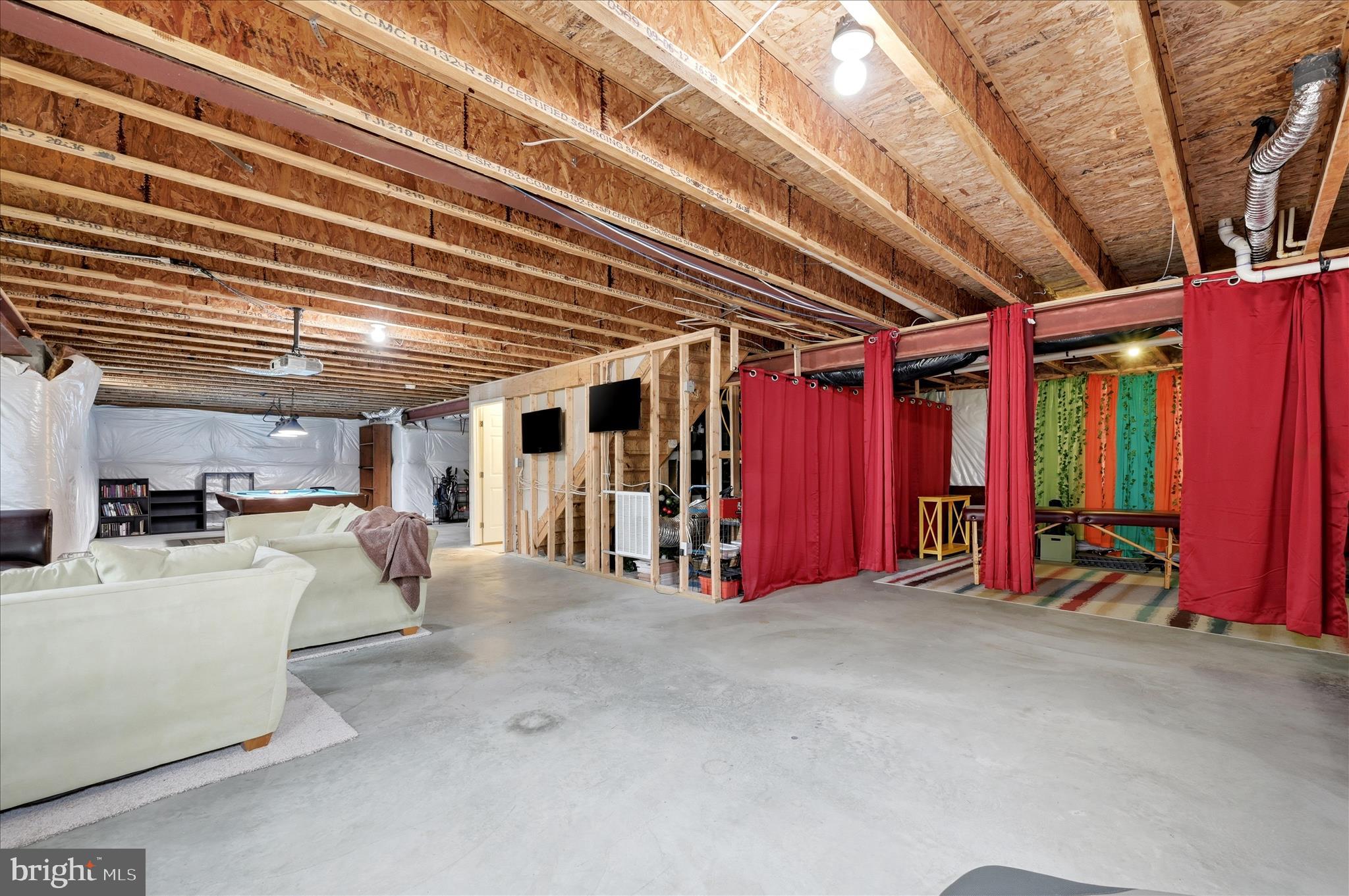 BATTLEFIELD ESTATES - Residential