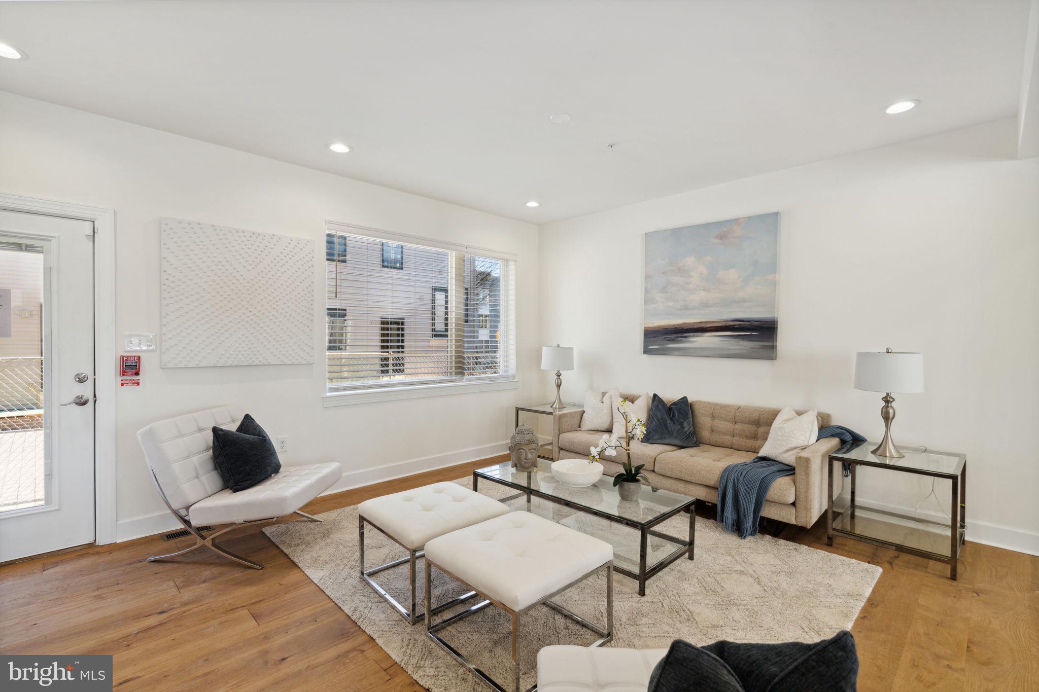 SOUTH KENSINGTON - Residential Lease
