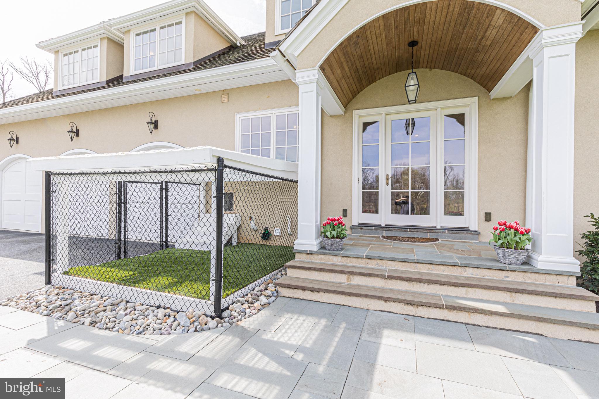 SPRING MEADOW FARM - Residential