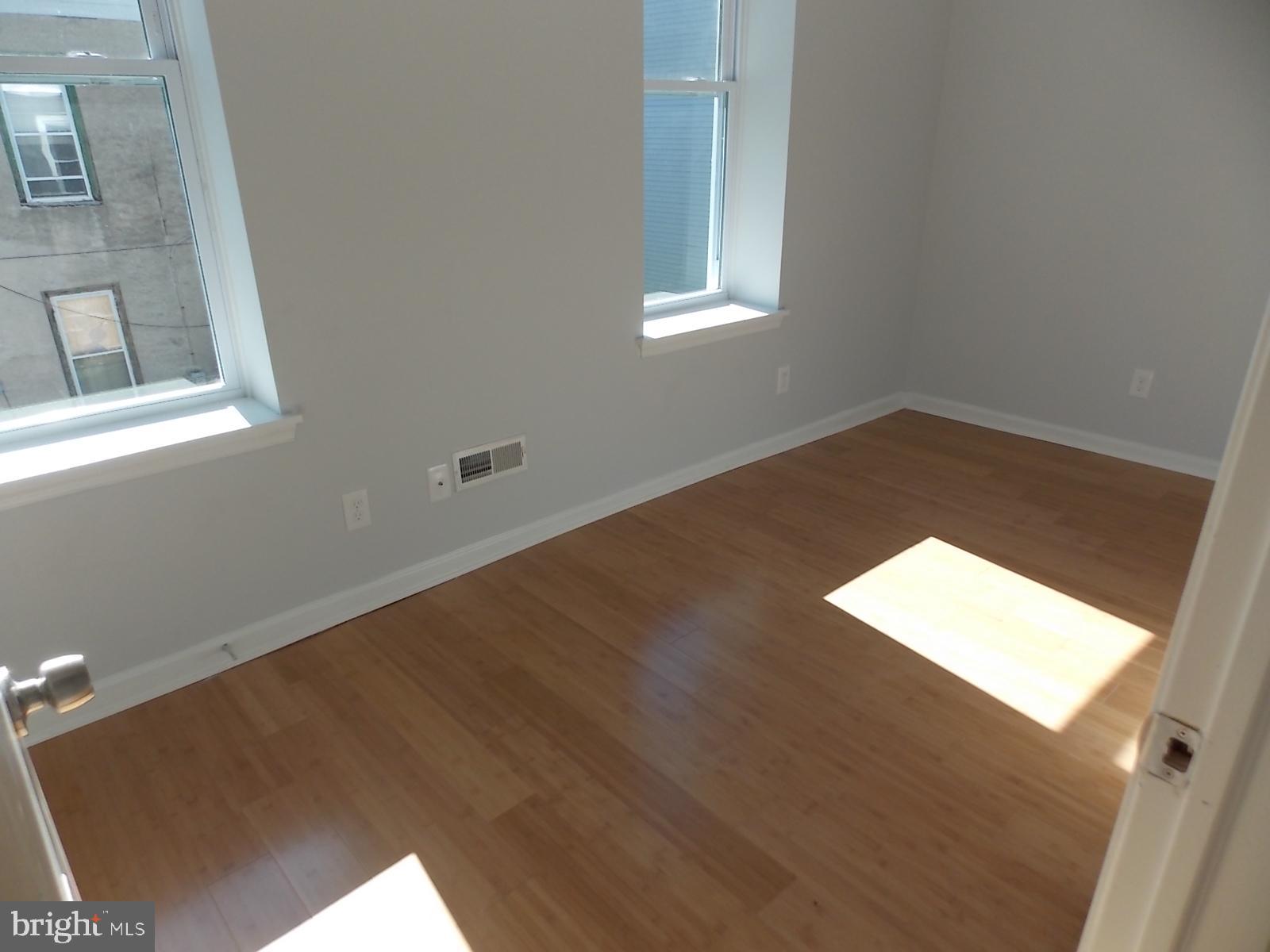 MANTUA - Residential