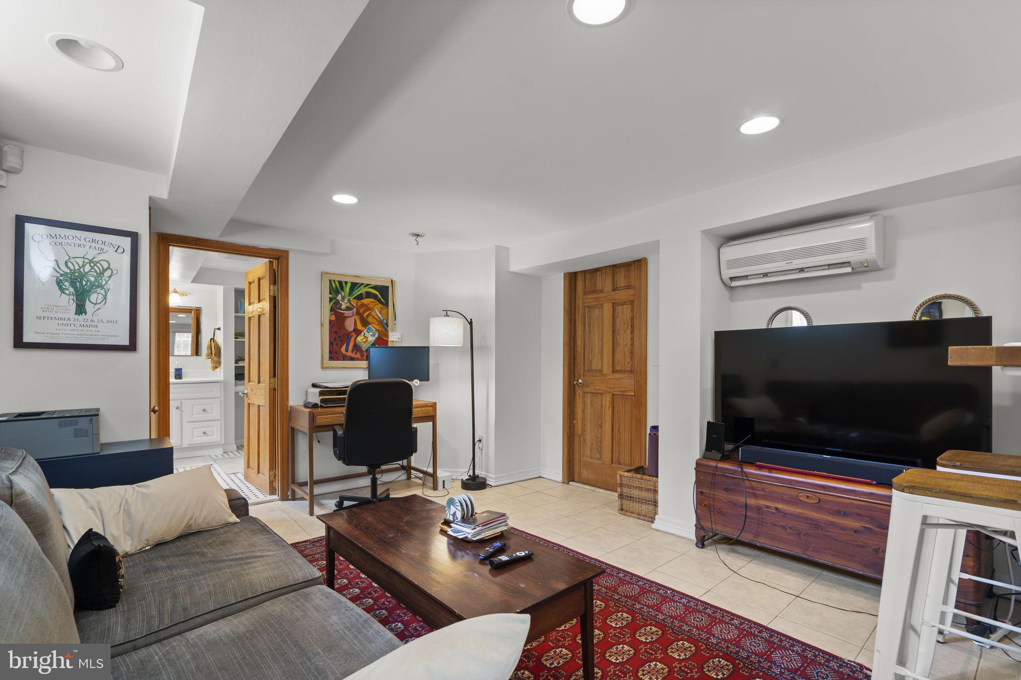 TAKOMA PARK - Residential