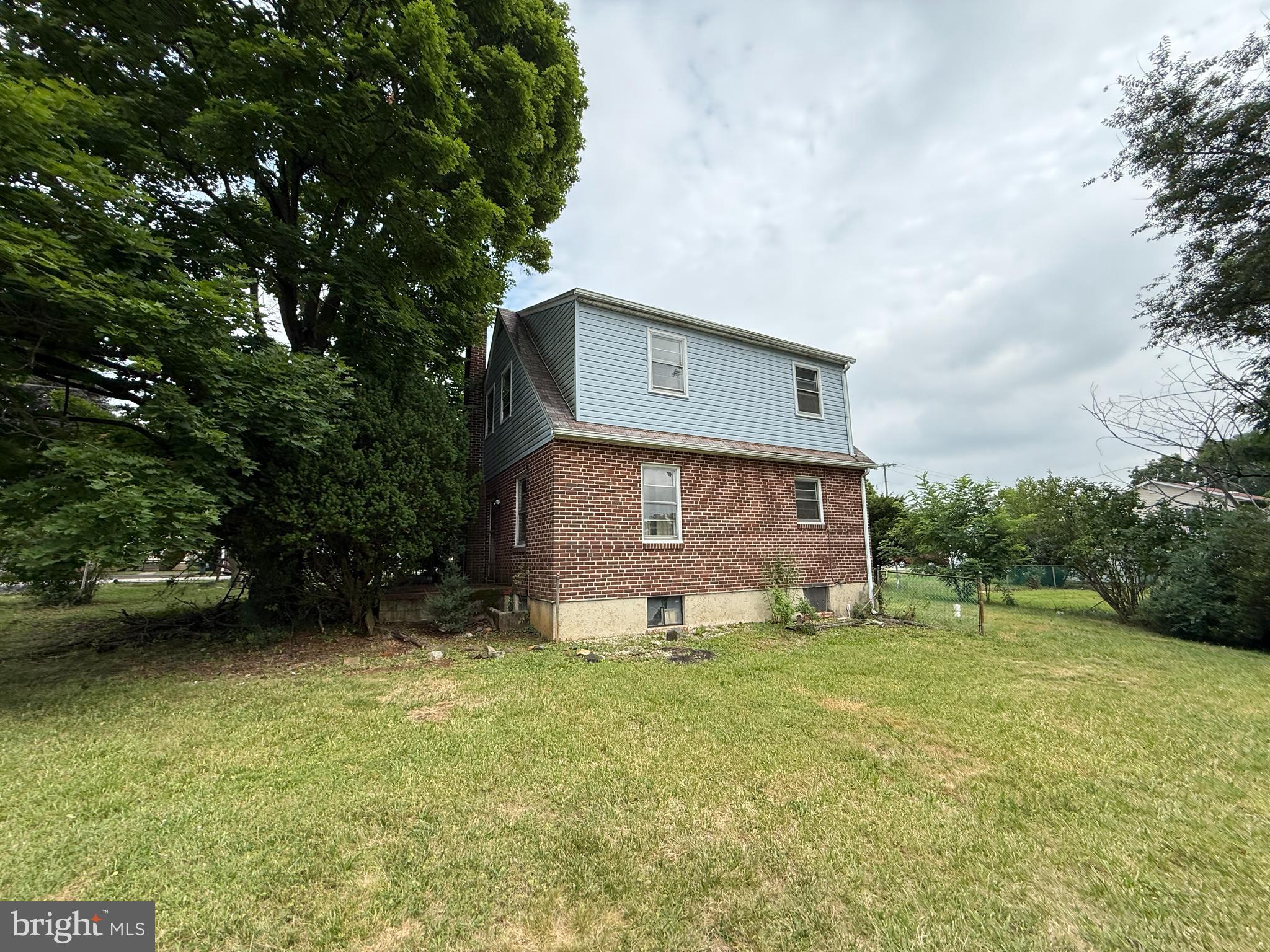 WOODLAWN - Residential