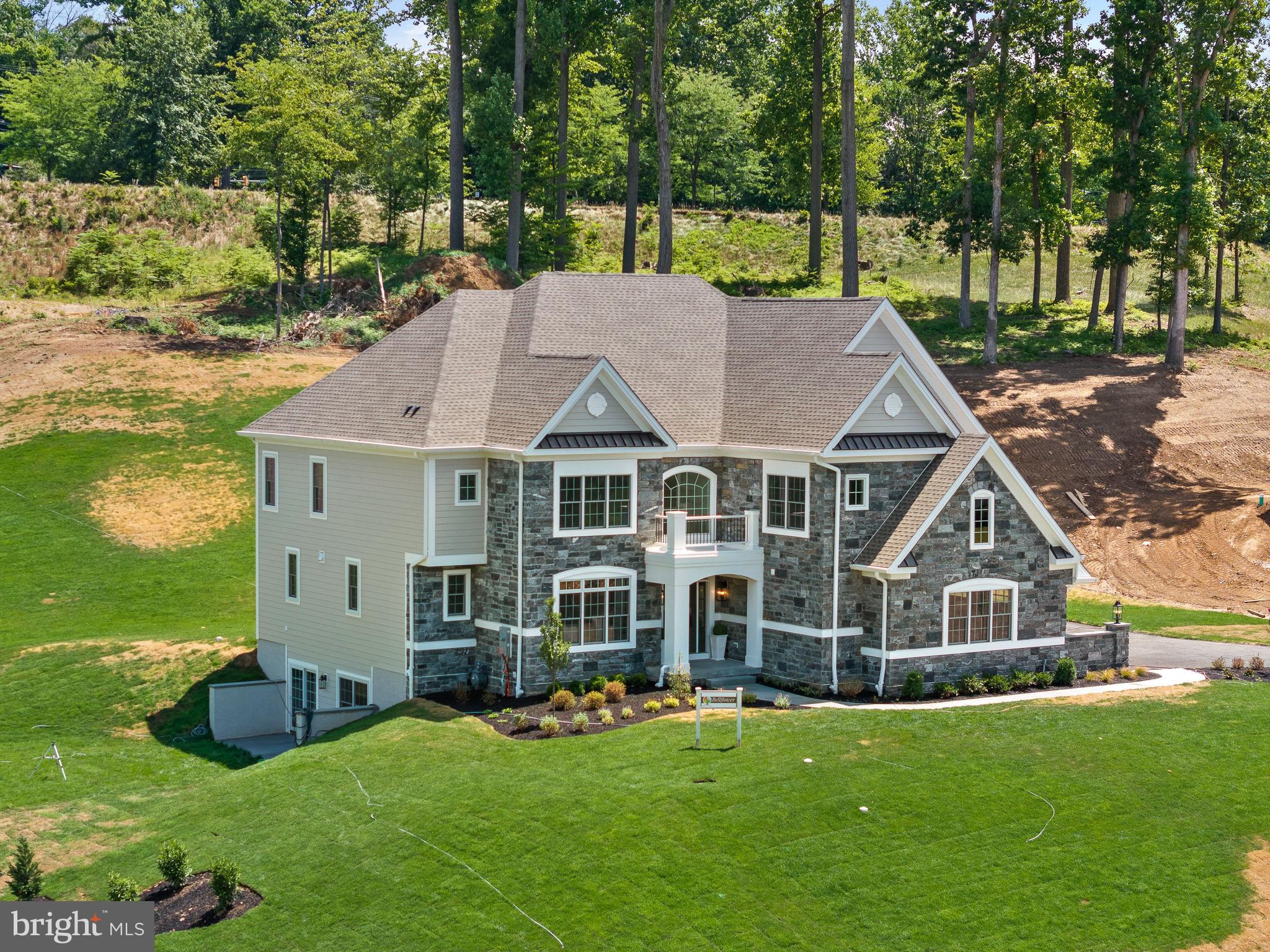 VILLAGE OF FOUR SEASONS - Residential