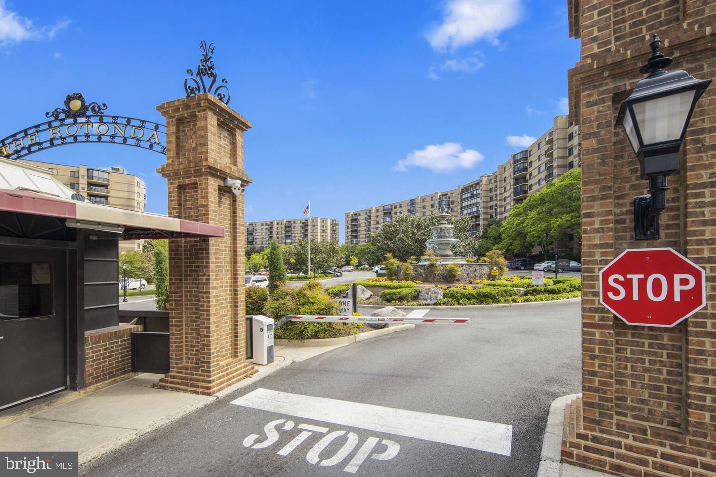 ROTONDA - Residential