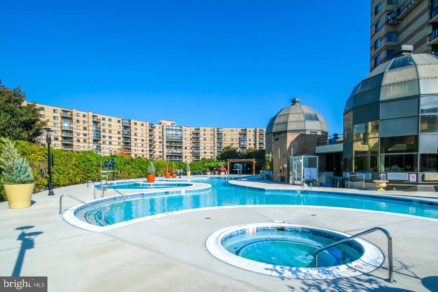 ROTONDA - Residential