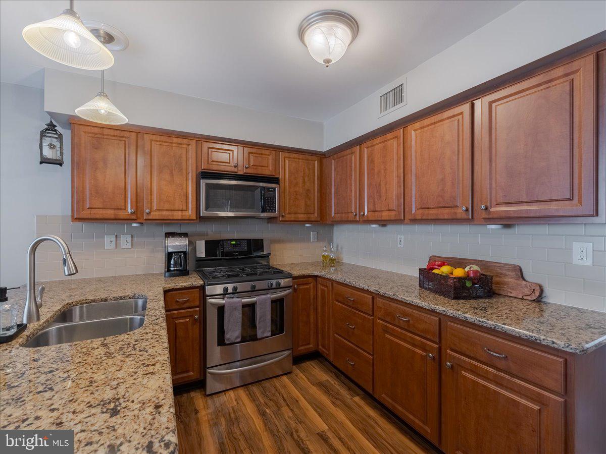 EXTON STATION - Residential