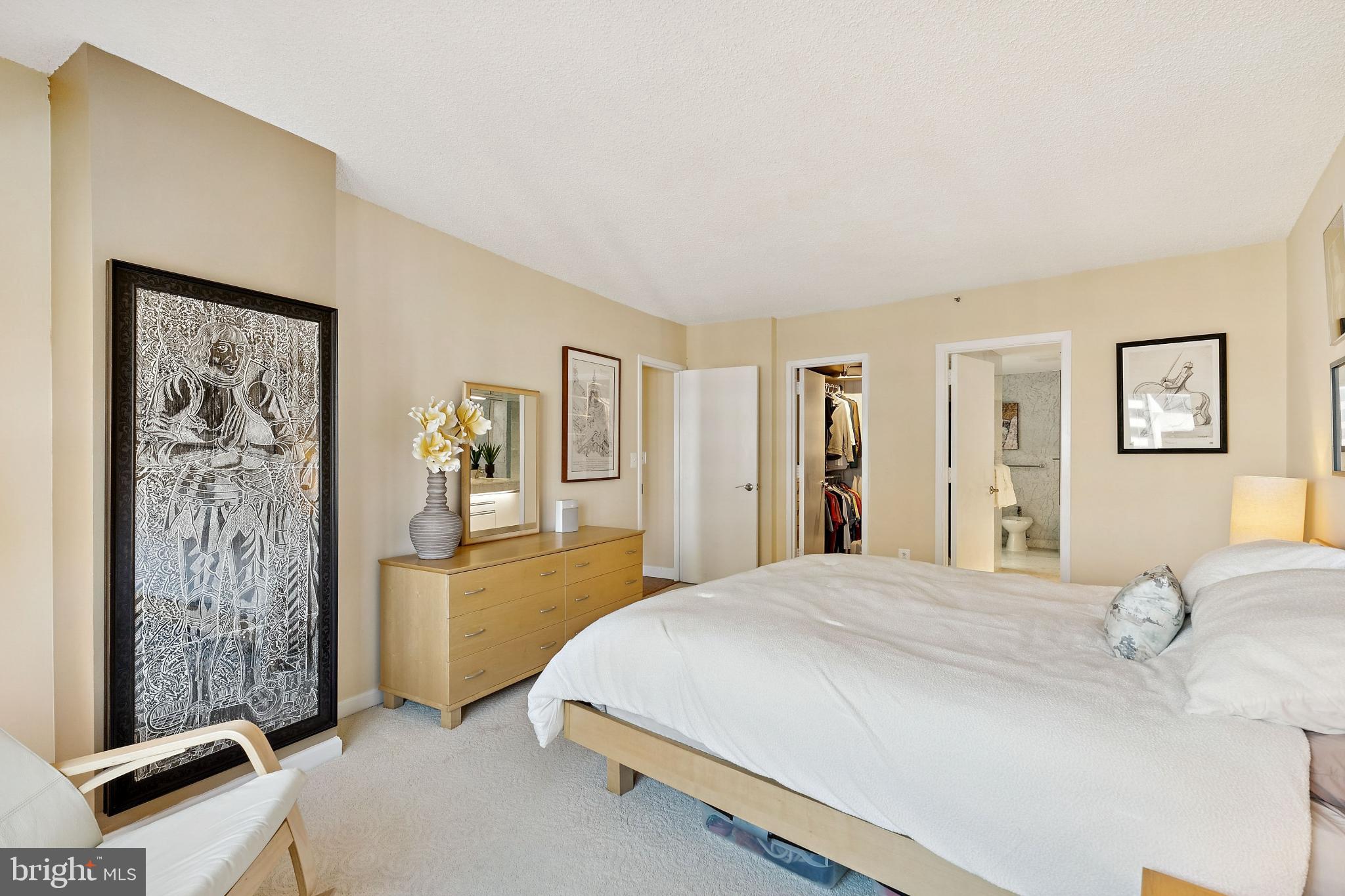 CRYSTAL GATEWAY - Residential