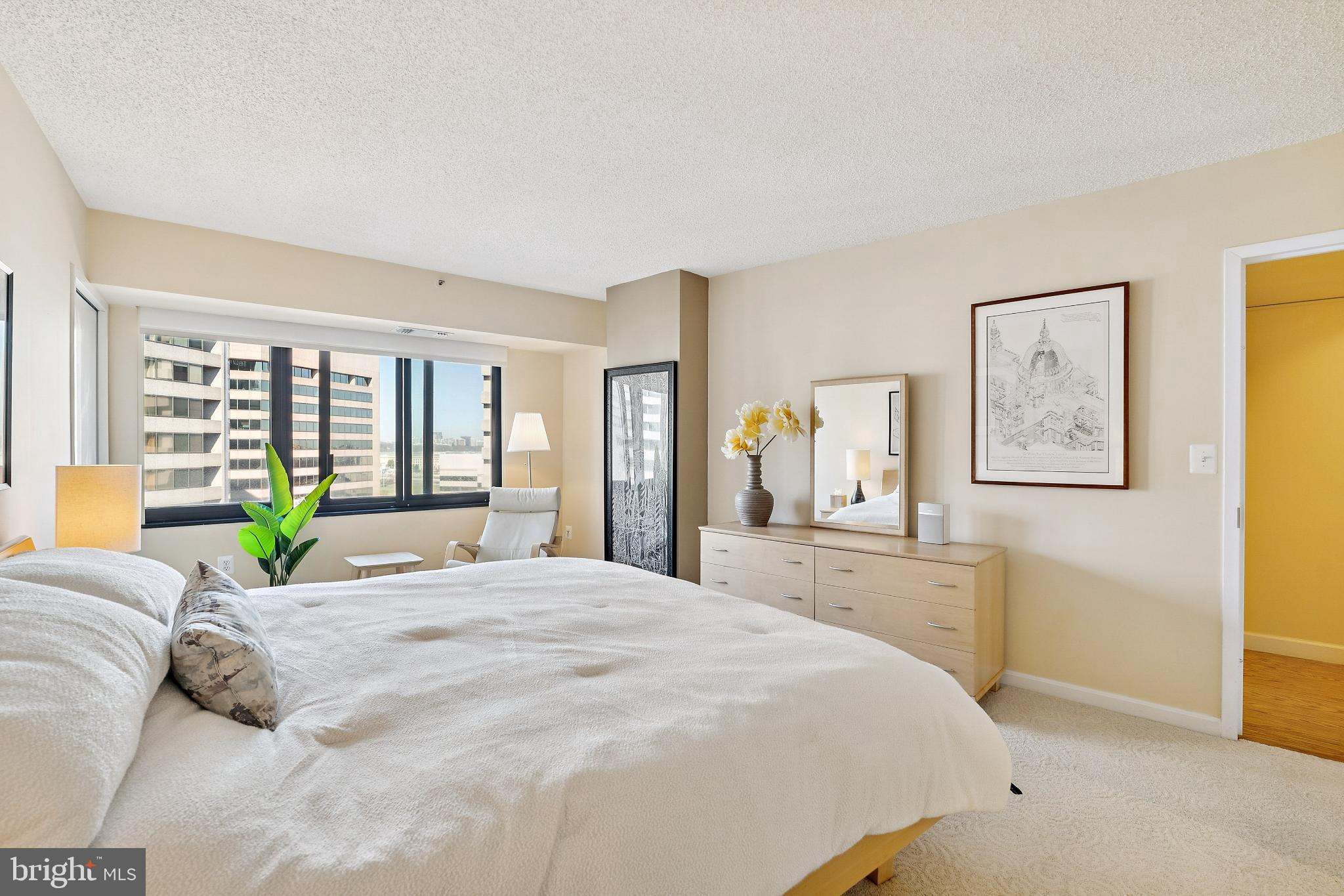 CRYSTAL GATEWAY - Residential