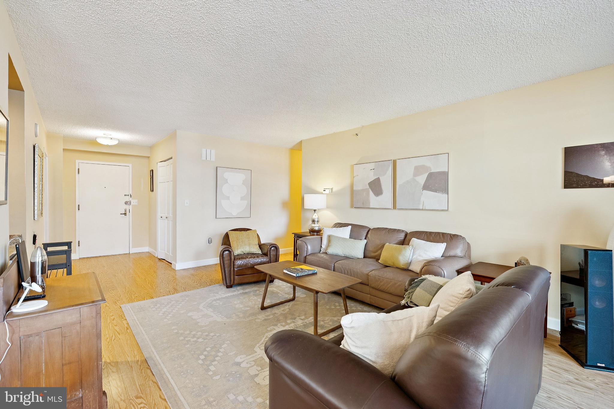 CRYSTAL GATEWAY - Residential