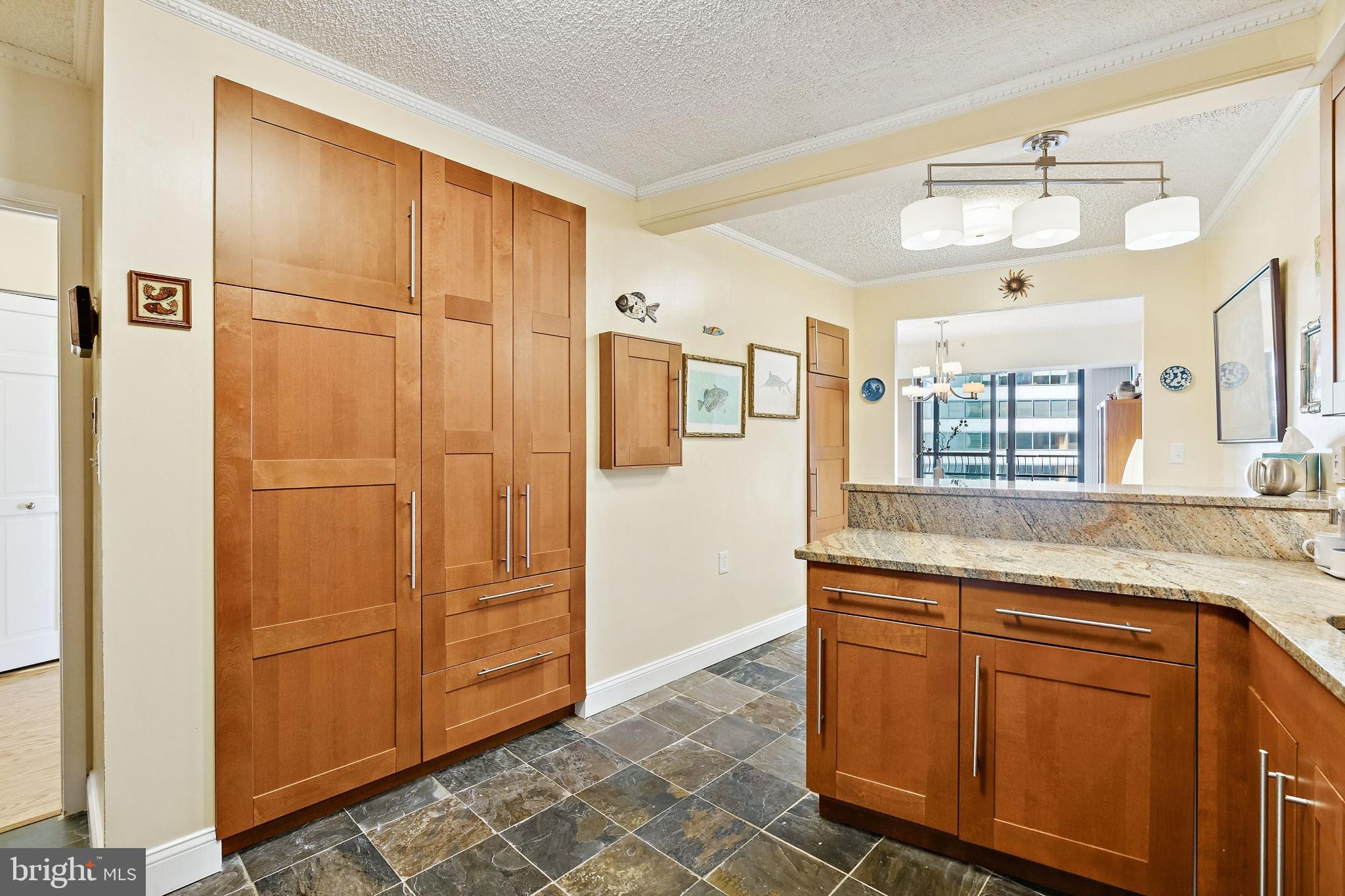 CRYSTAL GATEWAY - Residential