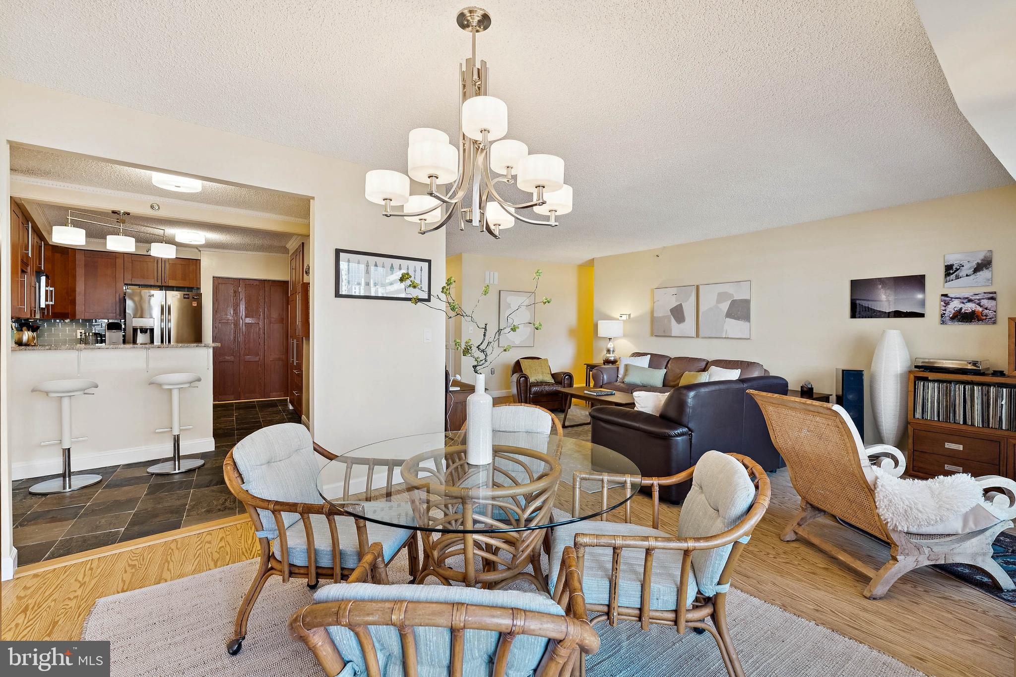 CRYSTAL GATEWAY - Residential