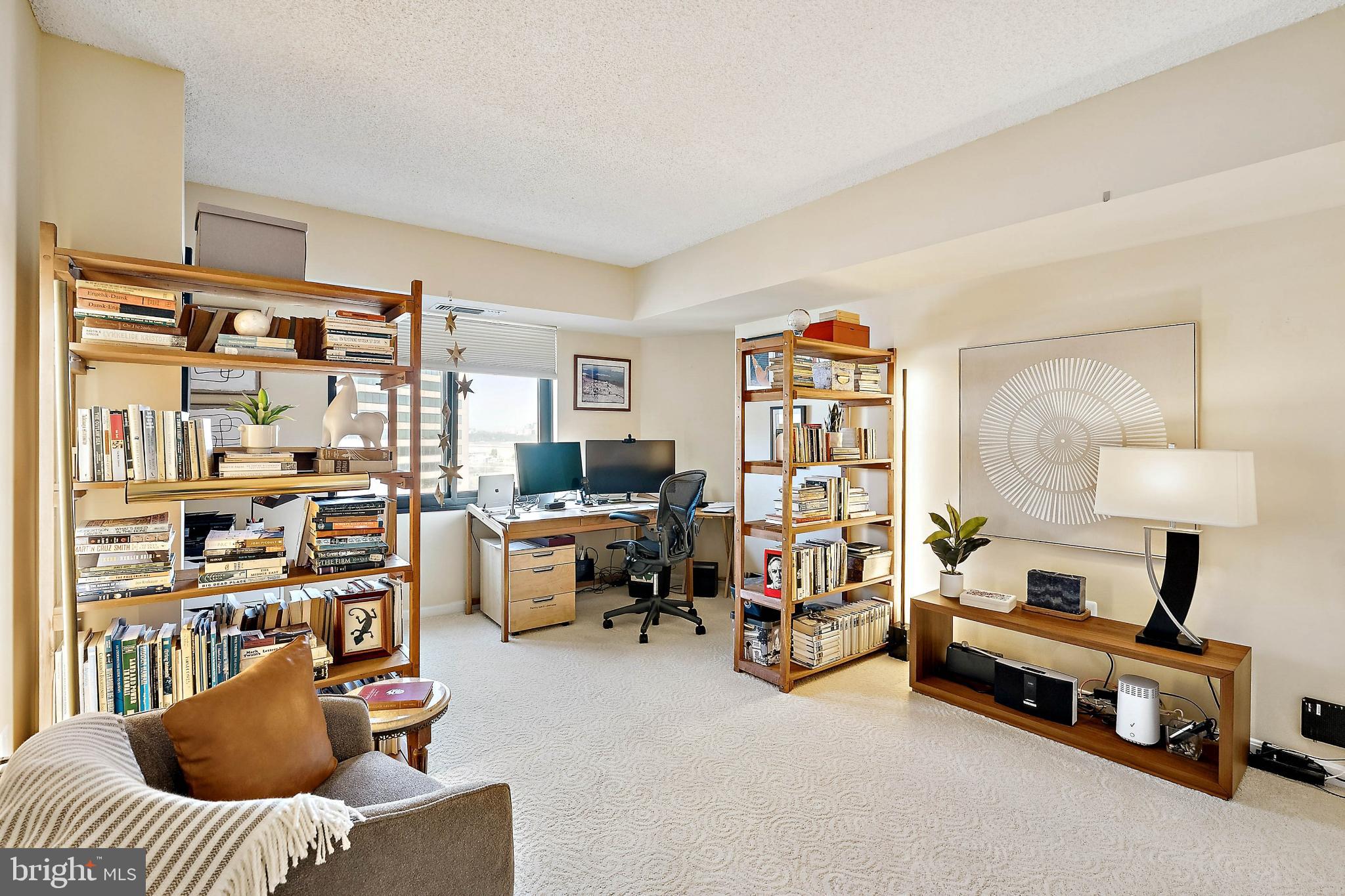 CRYSTAL GATEWAY - Residential