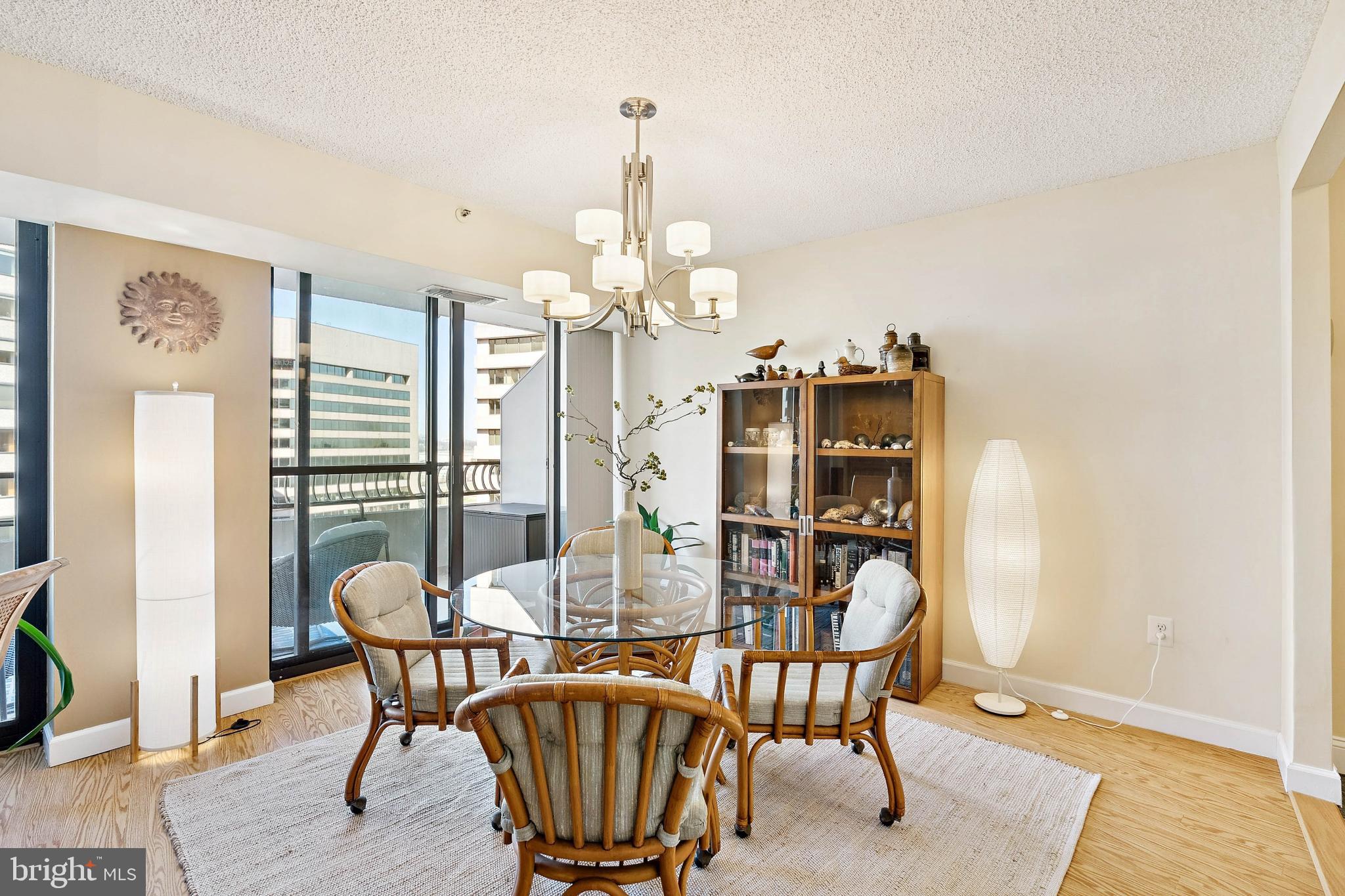 CRYSTAL GATEWAY - Residential