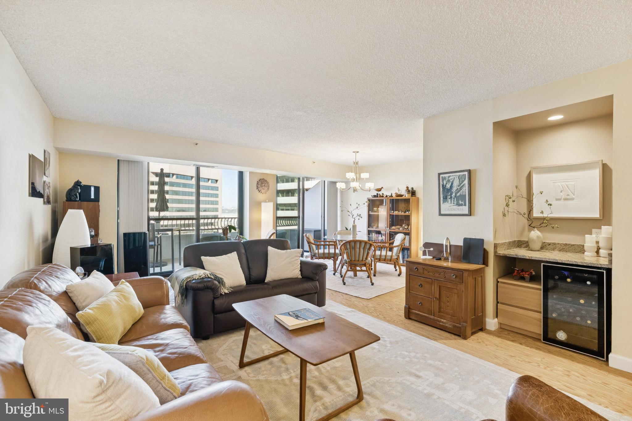 CRYSTAL GATEWAY - Residential