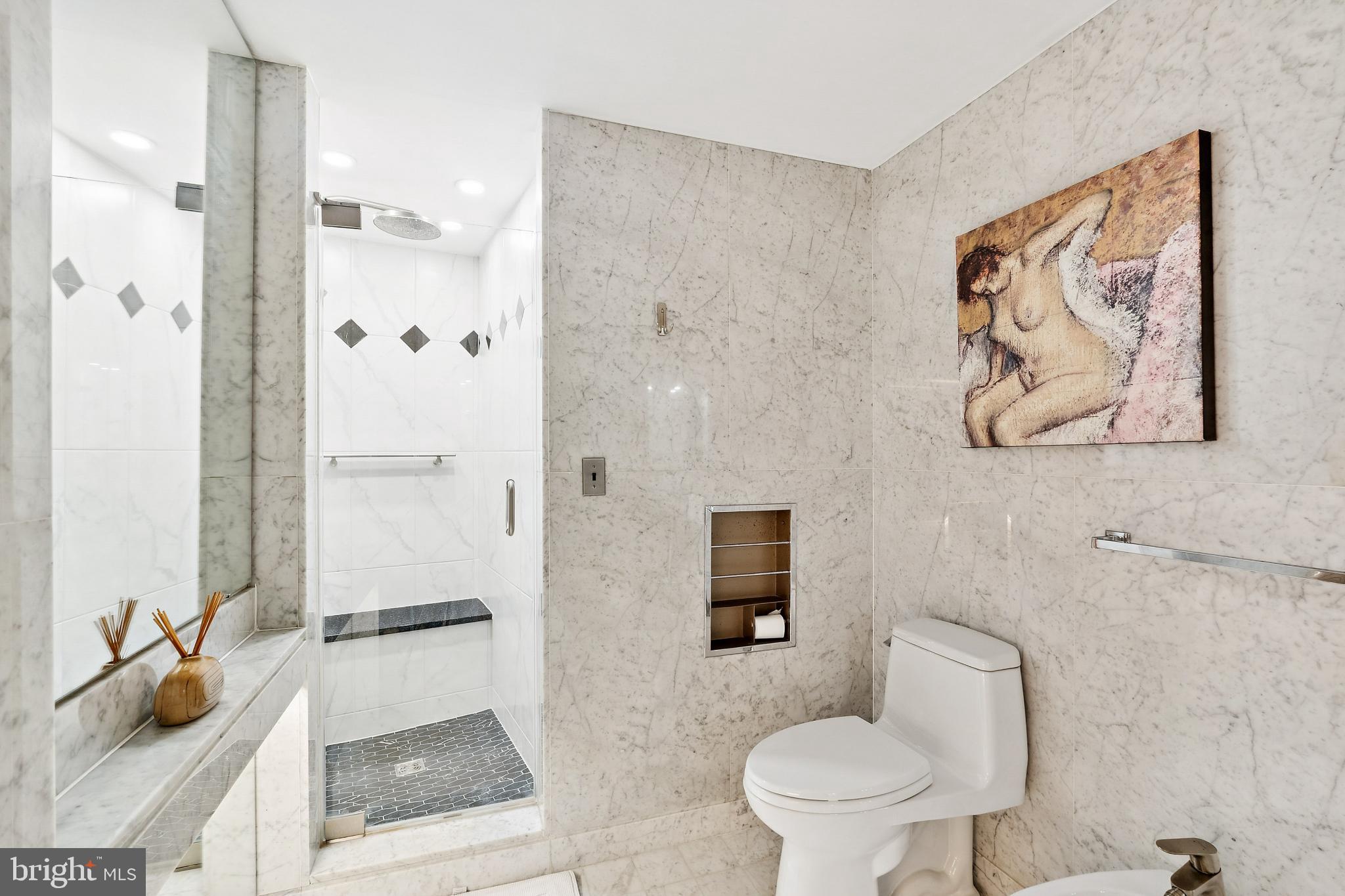 CRYSTAL GATEWAY - Residential