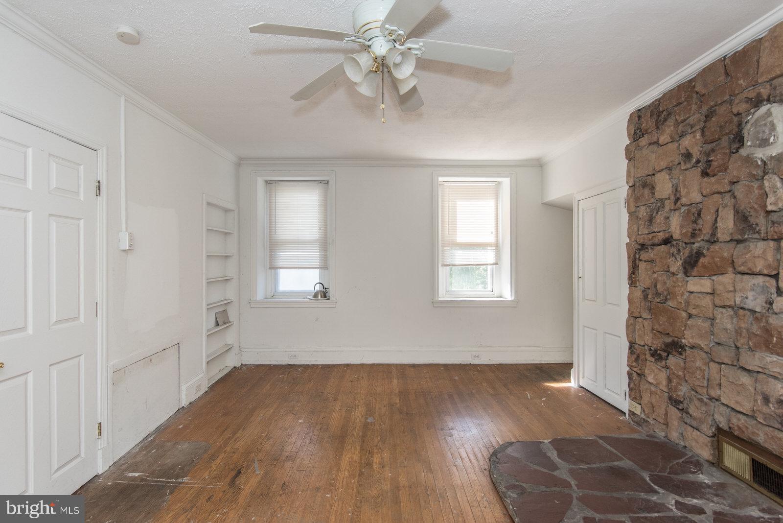 TORRESDALE MANOR - Residential