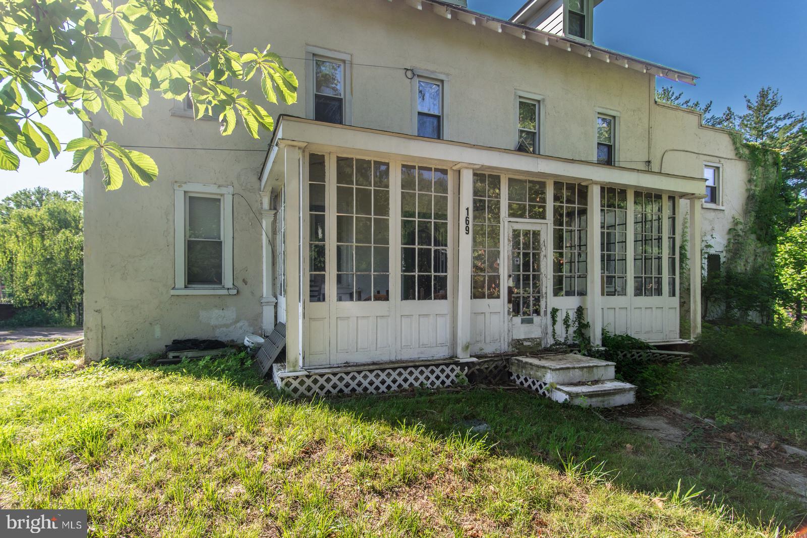 TORRESDALE MANOR - Residential