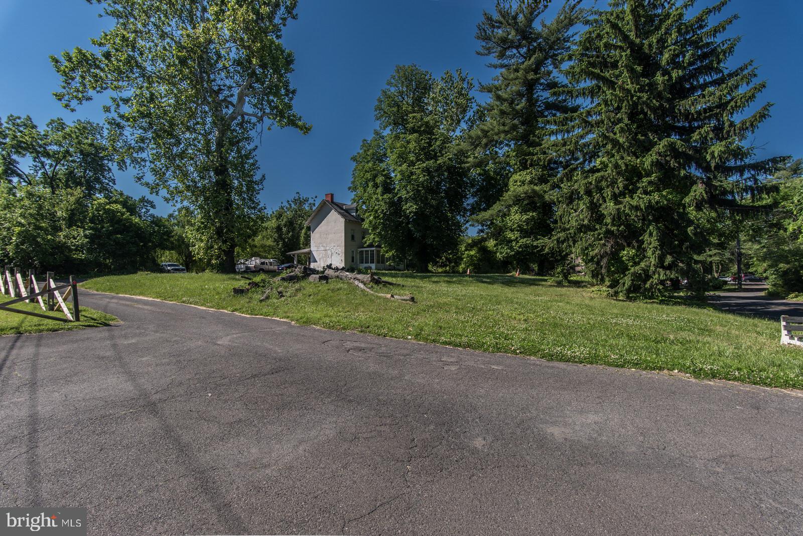 TORRESDALE MANOR - Residential