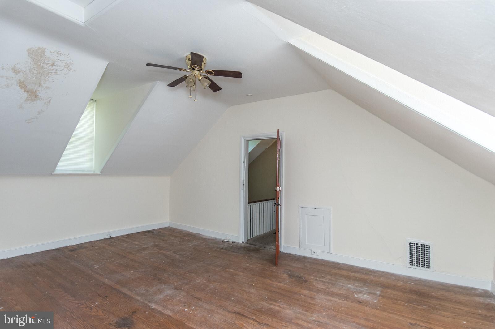 TORRESDALE MANOR - Residential