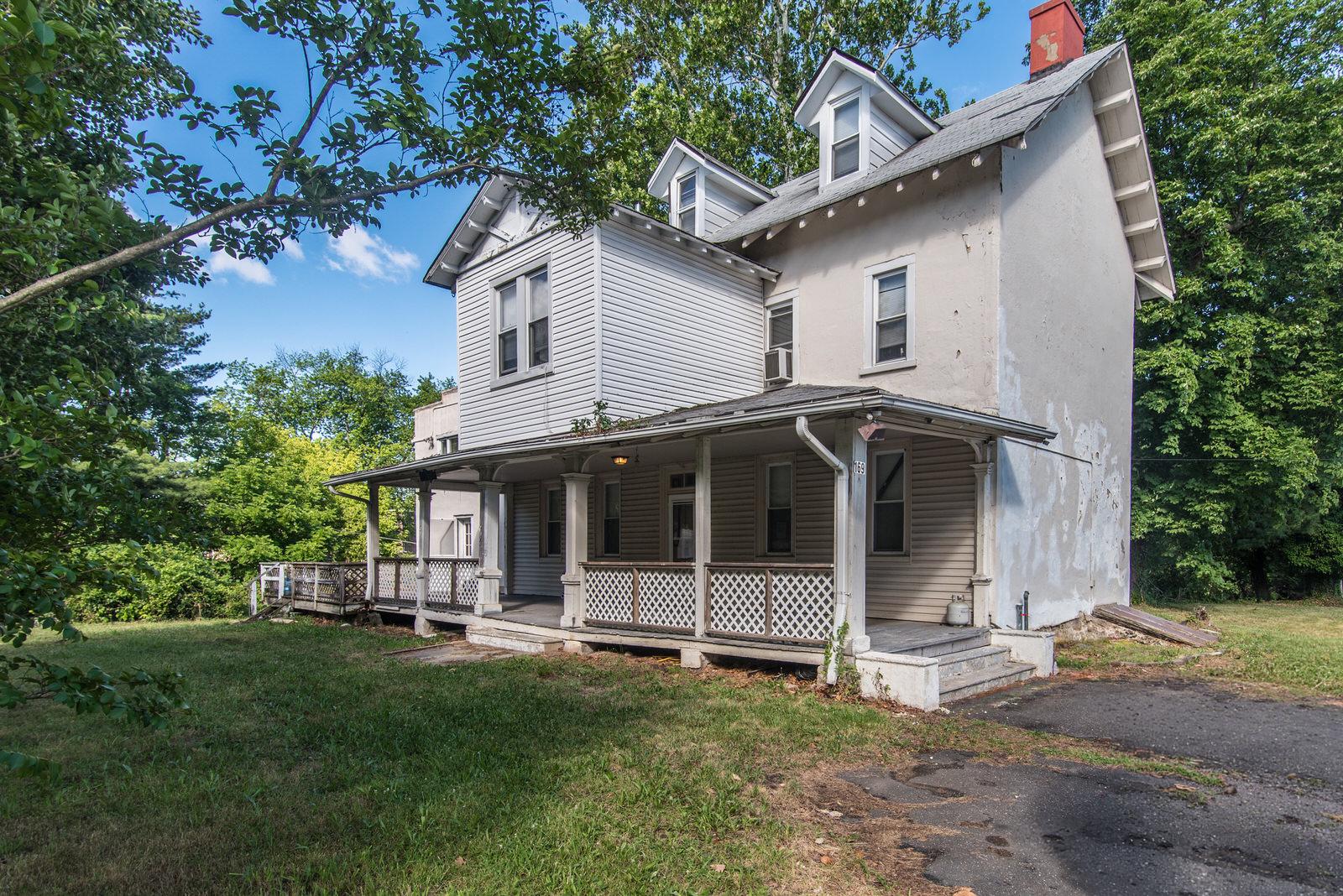 TORRESDALE MANOR - Residential