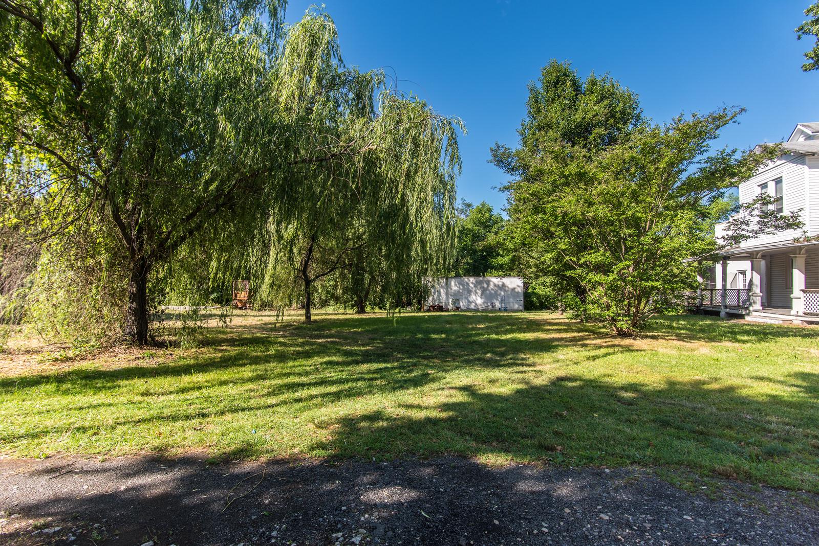TORRESDALE MANOR - Residential