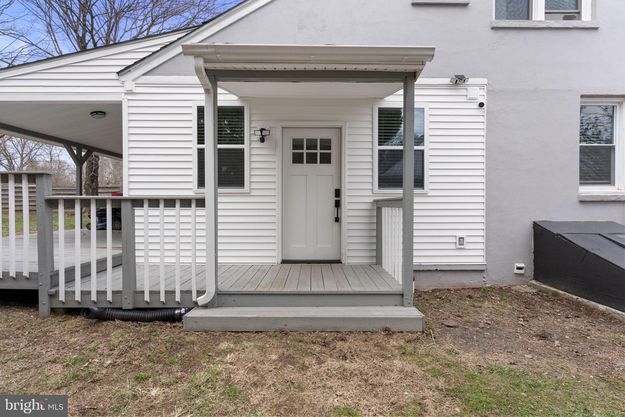 PENNSBURG - Residential